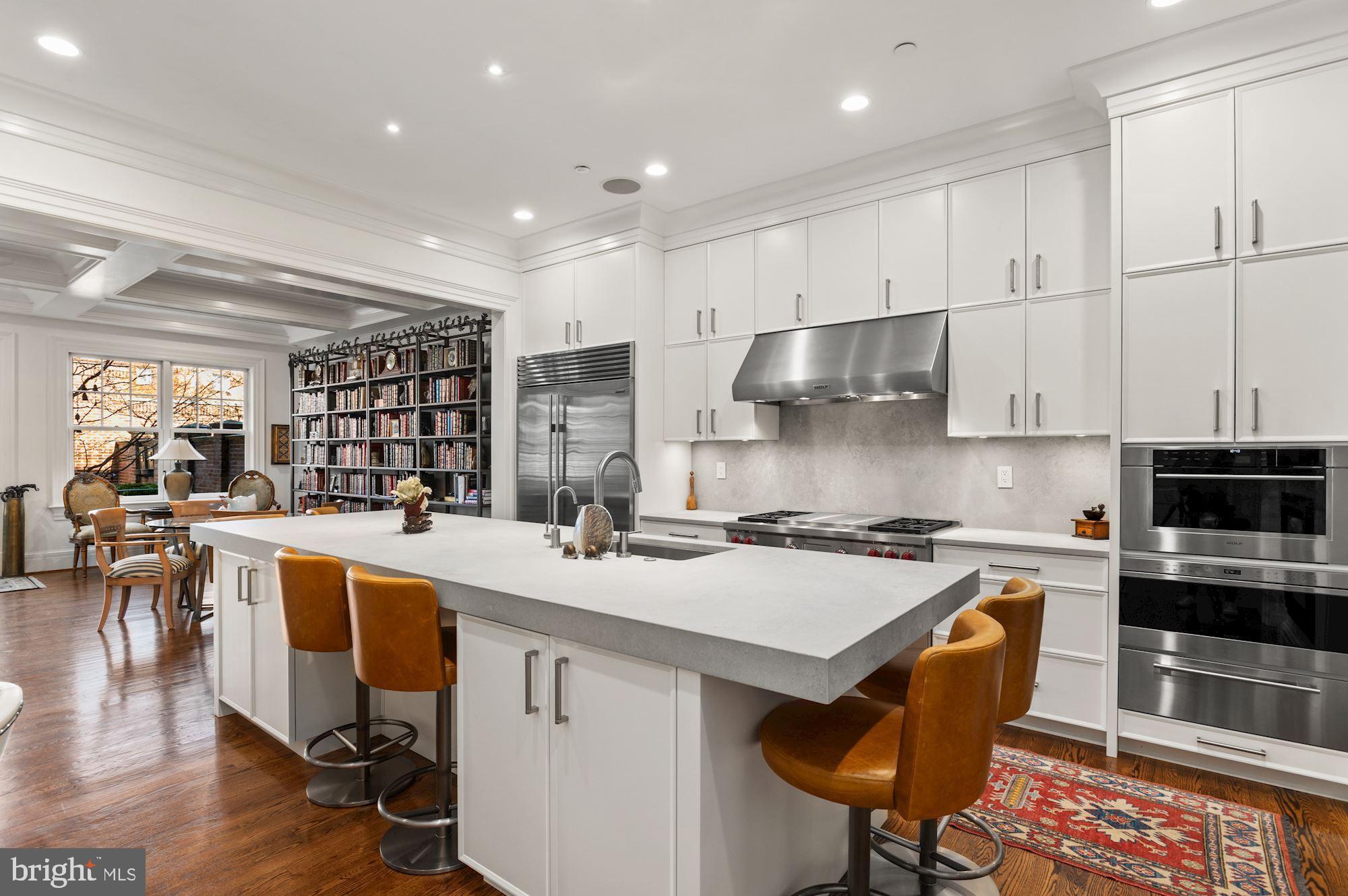 WOODLEY PARK - Residential