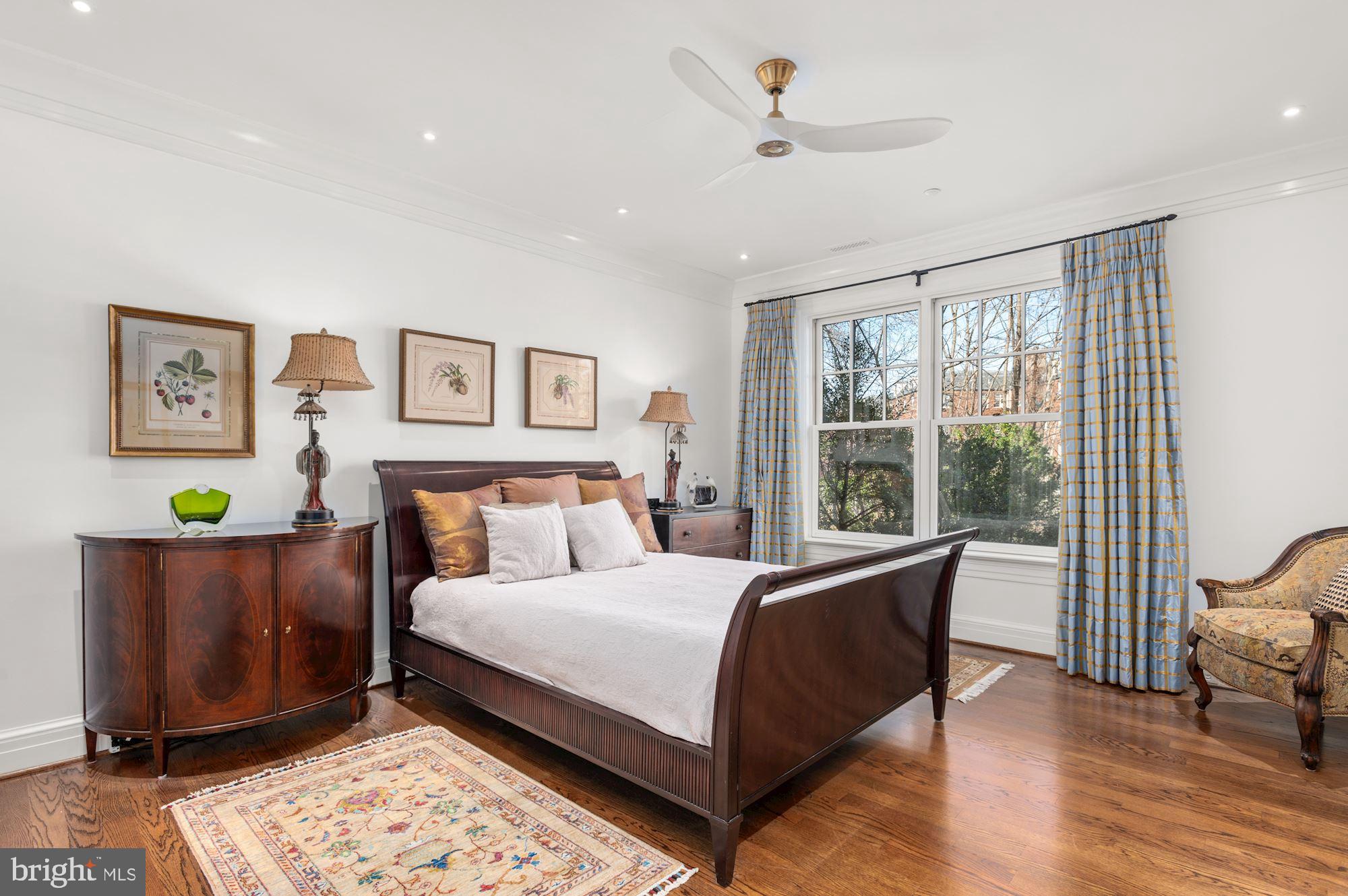 WOODLEY PARK - Residential