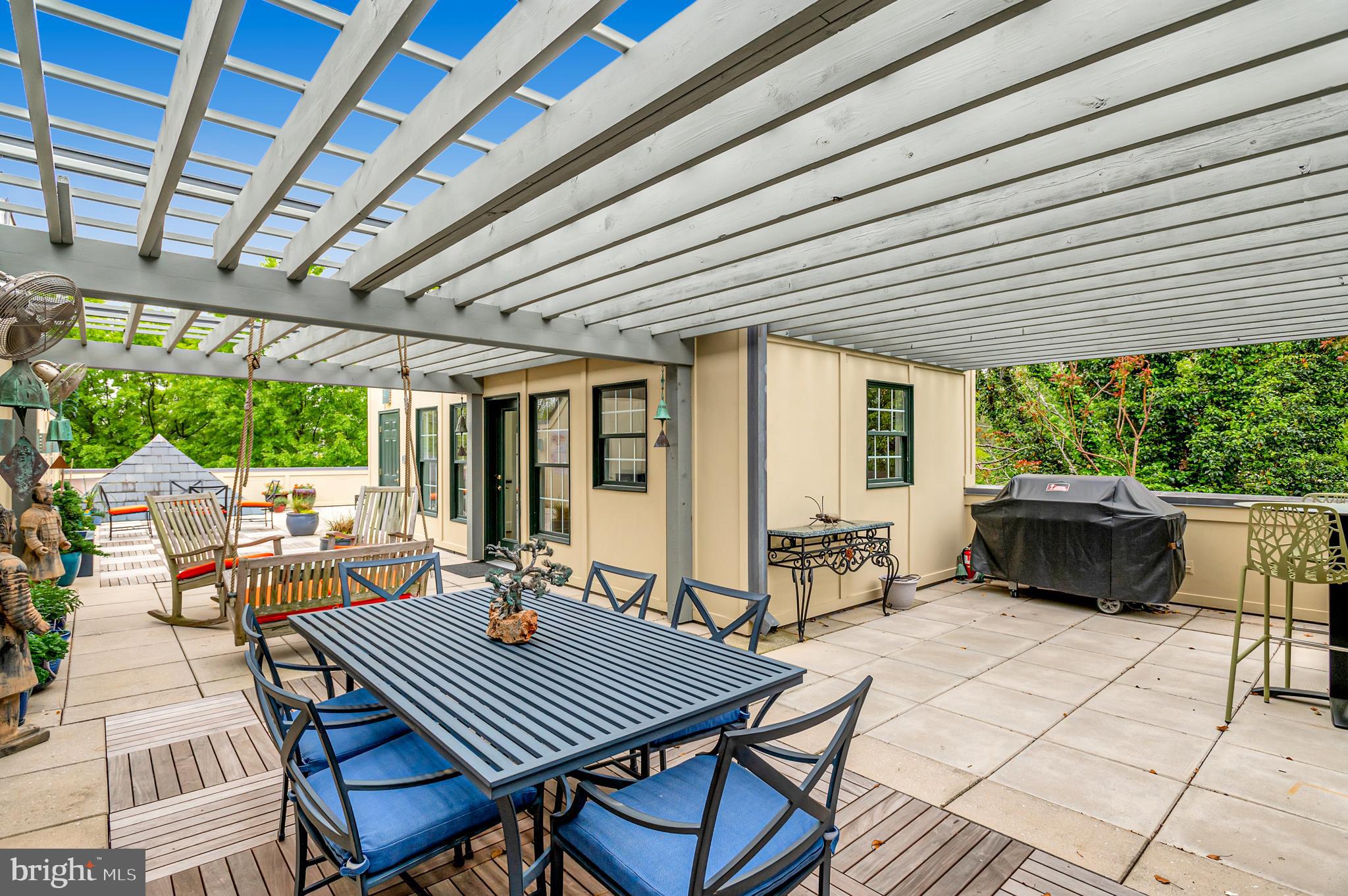 WOODLEY PARK - Residential