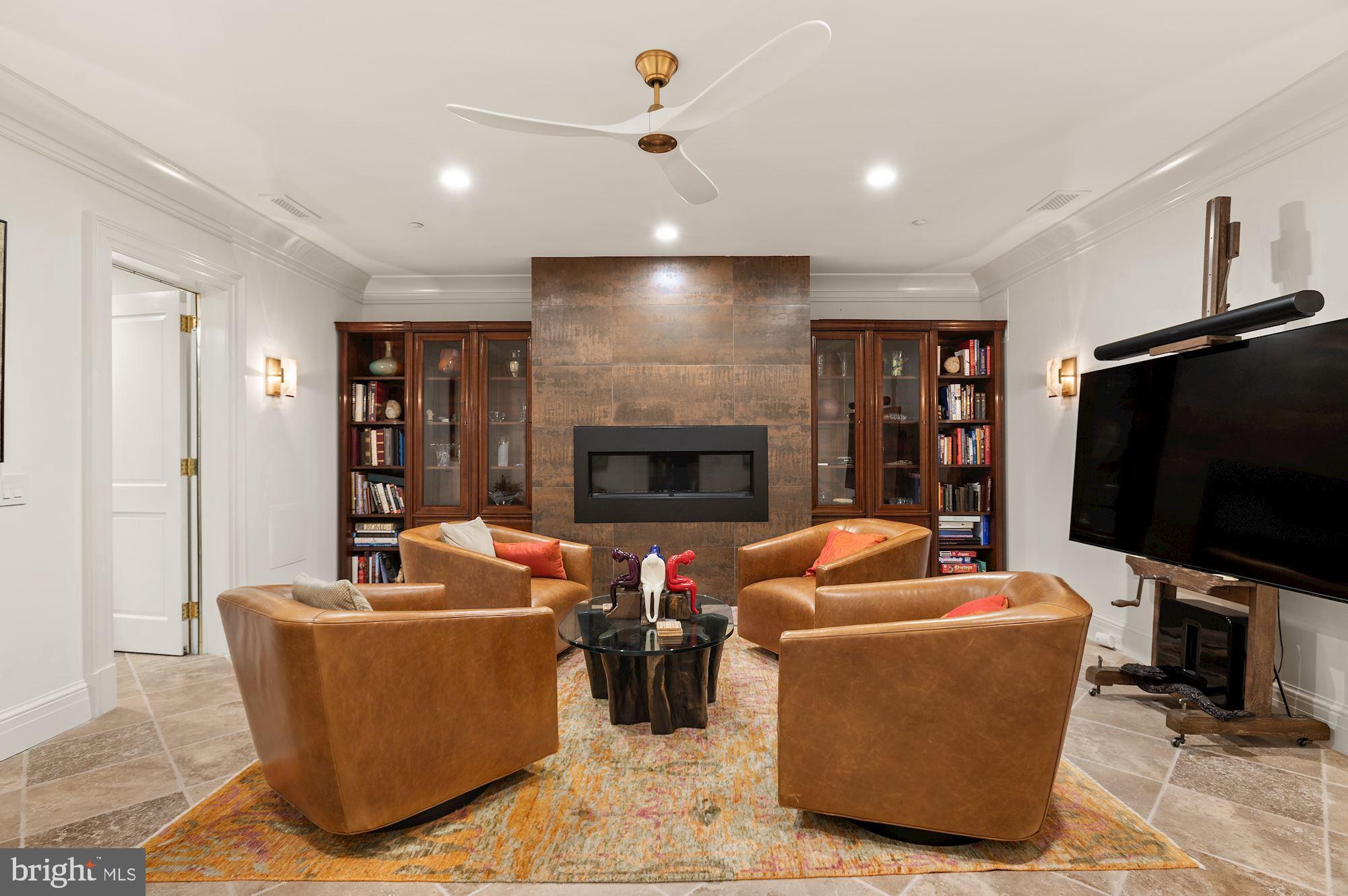 WOODLEY PARK - Residential