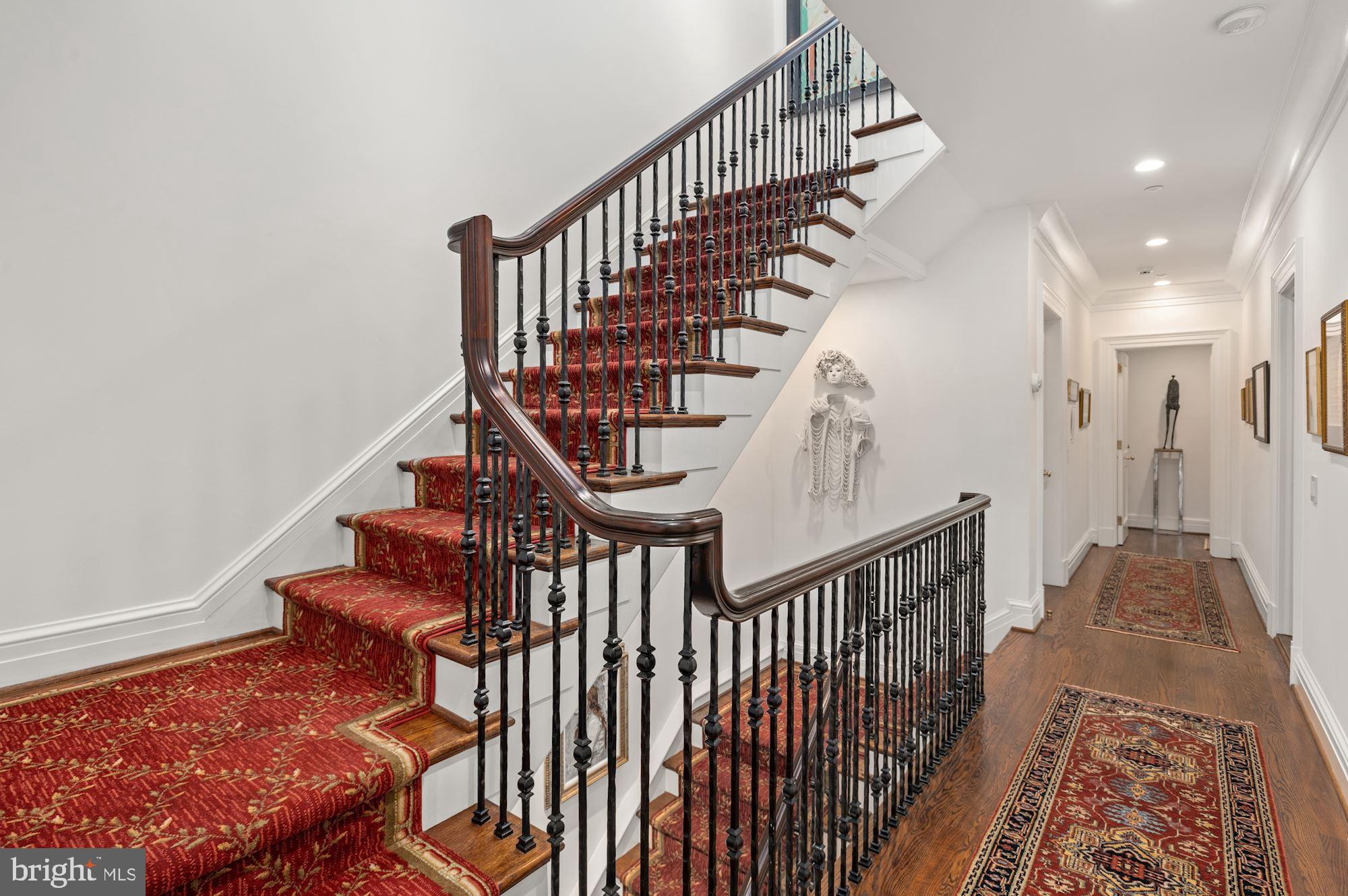 WOODLEY PARK - Residential
