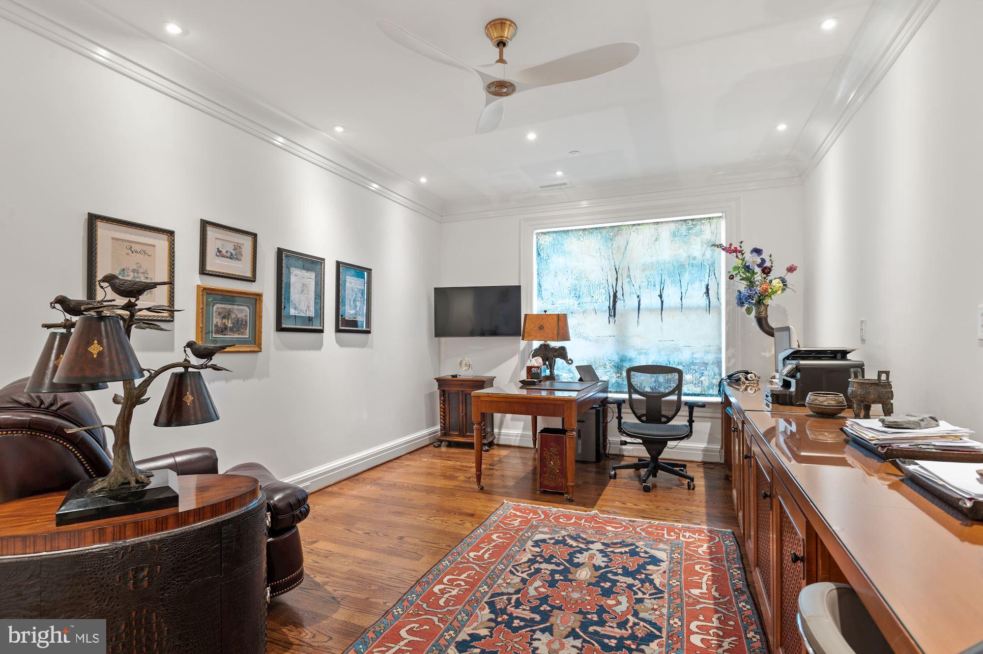 WOODLEY PARK - Residential