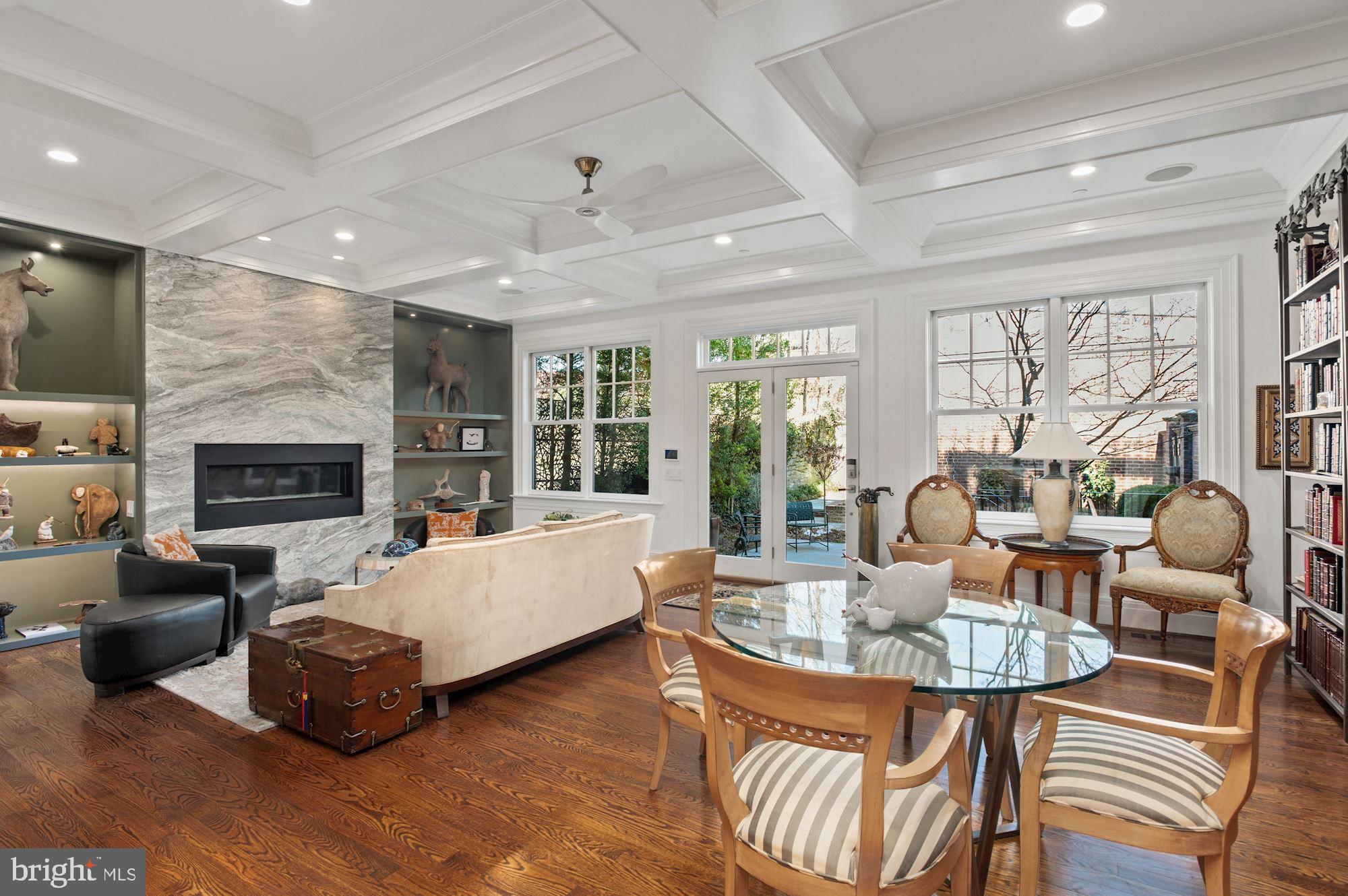 WOODLEY PARK - Residential