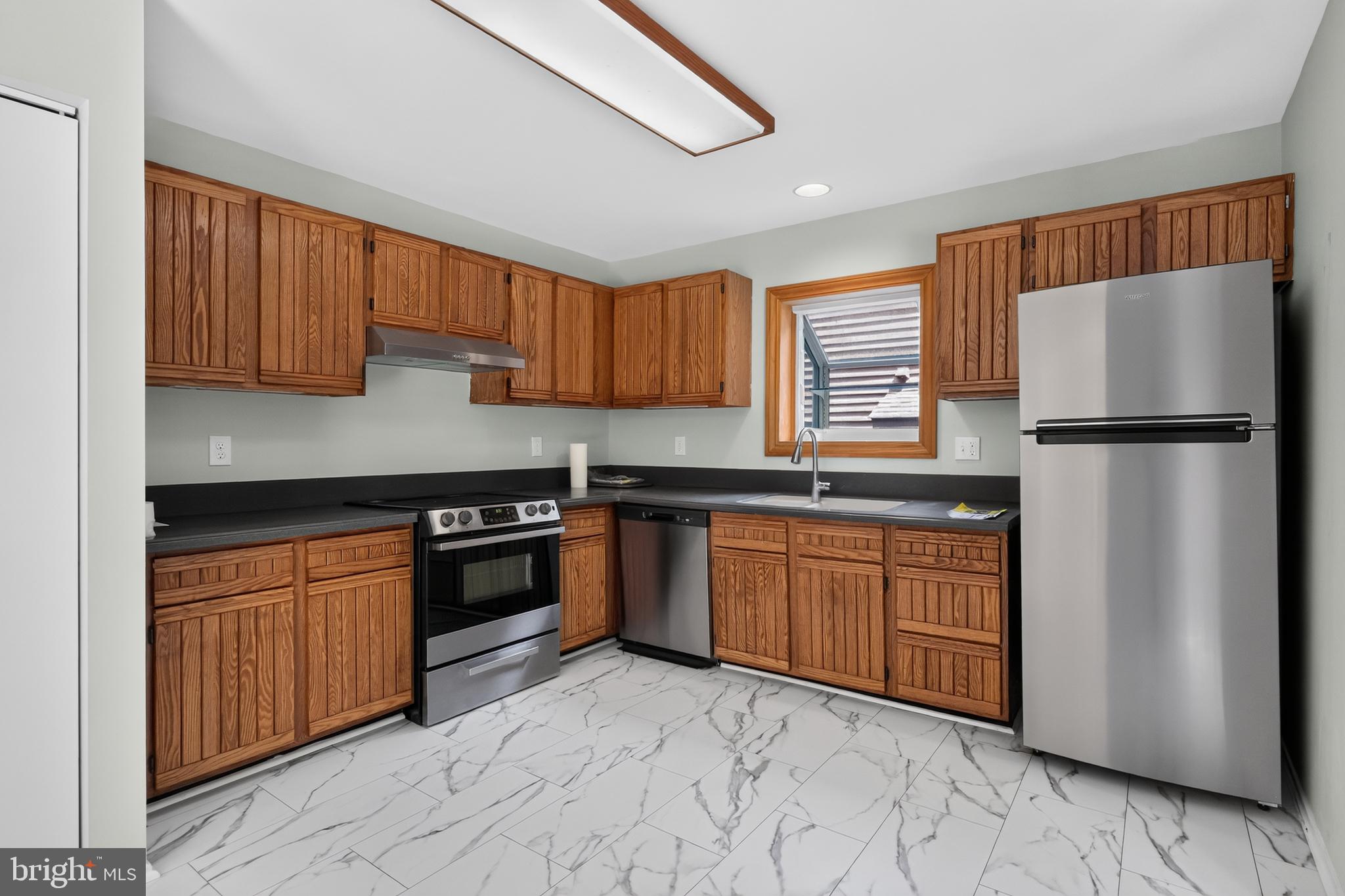 GEORGETOWN GROVE - Residential