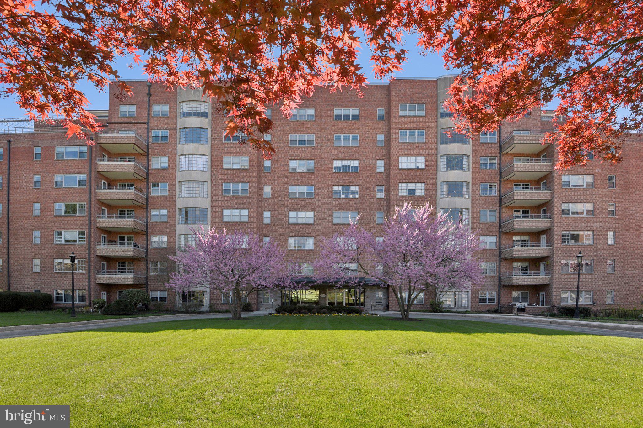 This bright 2-bedroom, 2-bath condo in The Carrollton offers comfort, convenience, and standout
amenities. Its prime location next to the Hopkins Homewood campus, Medstar Union Memorial Hospital, places restaurants,
cafés, and convenience stores within easy reach, while the 
Waverly Farmer’s Market and Sherwood Garden are a
pleasant walk away. Inside, an in-unit washer and dryer add
everyday ease, and a dedicated storage bin in the basement
provides valuable extra space. In the Spring, enjoy the cherry blossom view outside the window. 
Known for its warm and welcoming atmosphere, the
community makes this condo an appealing choice for anyone
seeking a well-located home with practical features and a
reassuring sense of neighborhood care. The condo fee covers 24hr concierge front desk, utilities including water
and AC/ heating . Adjacent streets are patrolled by Wolf Professional Security in the Guilford neighborhood, and Hopkins Campus Police and Security Officers.  Photos for this listing have been virtually staged. Garage parking available for additional price. Carwash station available in garage.