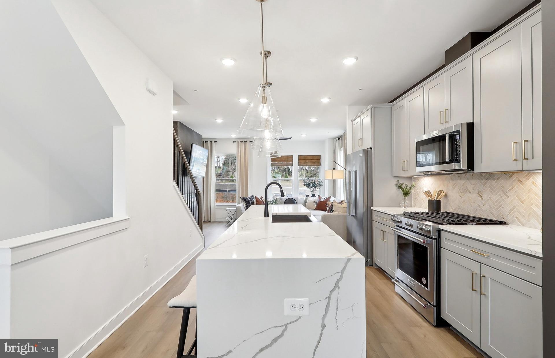 FARMSTEAD DISTRICT - Residential