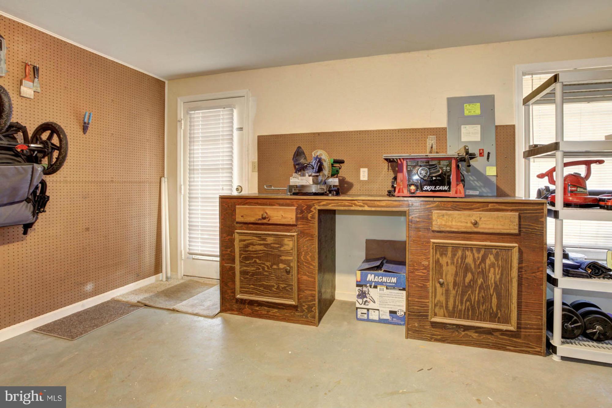 GUNNERS LAKE VILLAGE - Residential