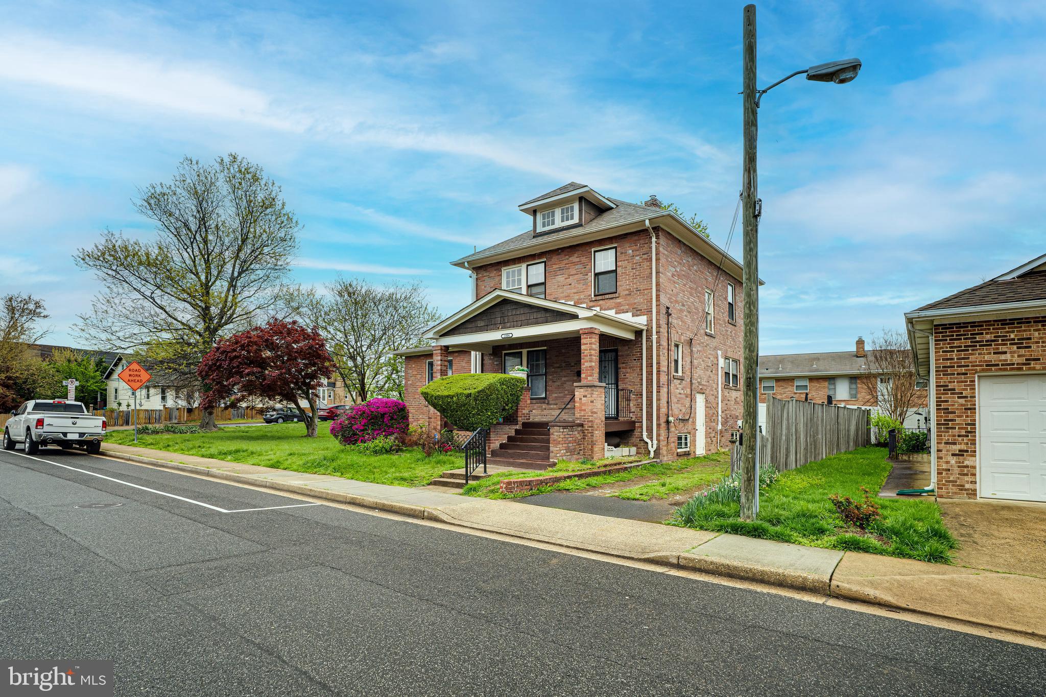 GRAYS - Residential Lease