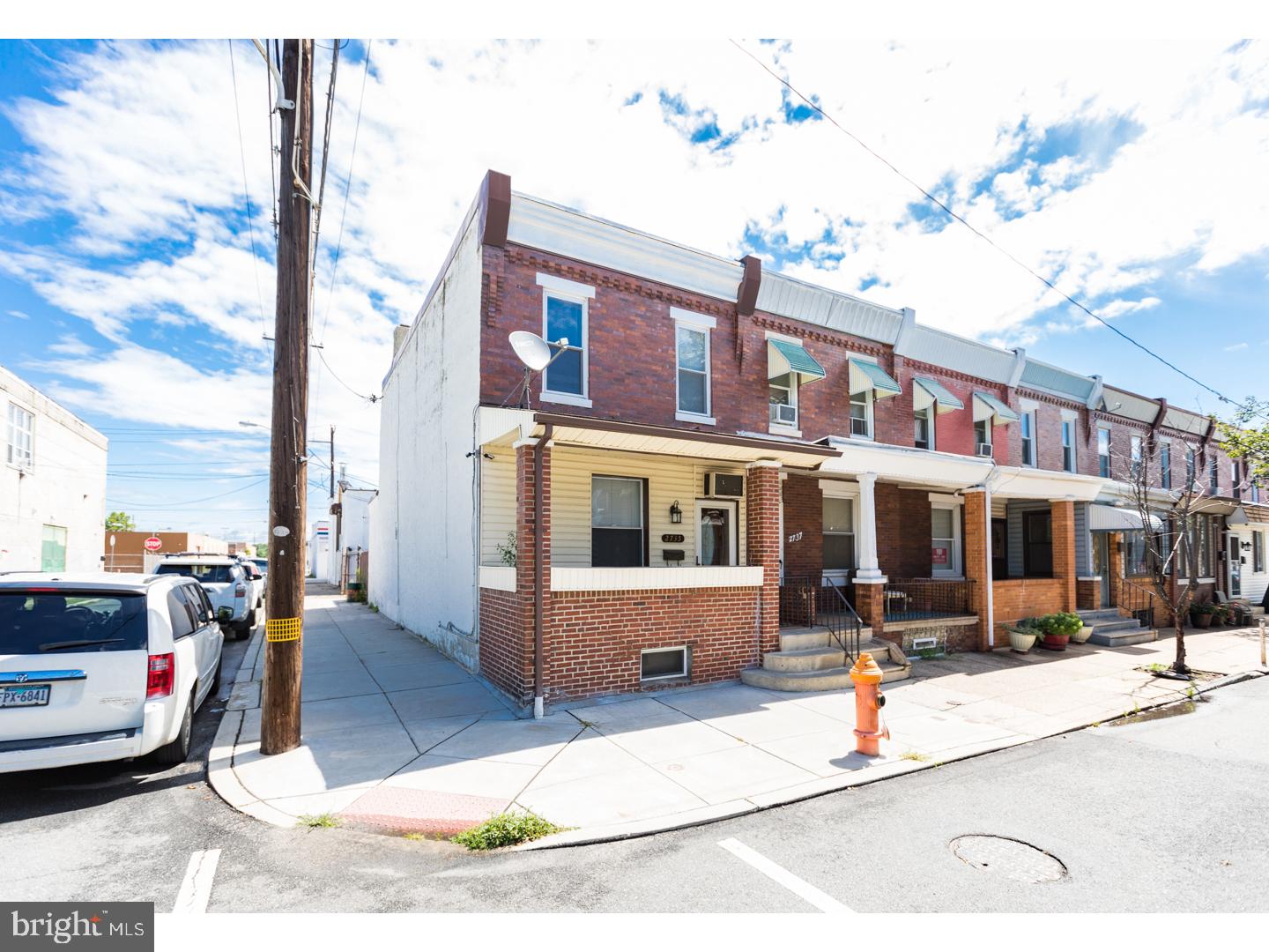 PORT RICHMOND - Residential Lease