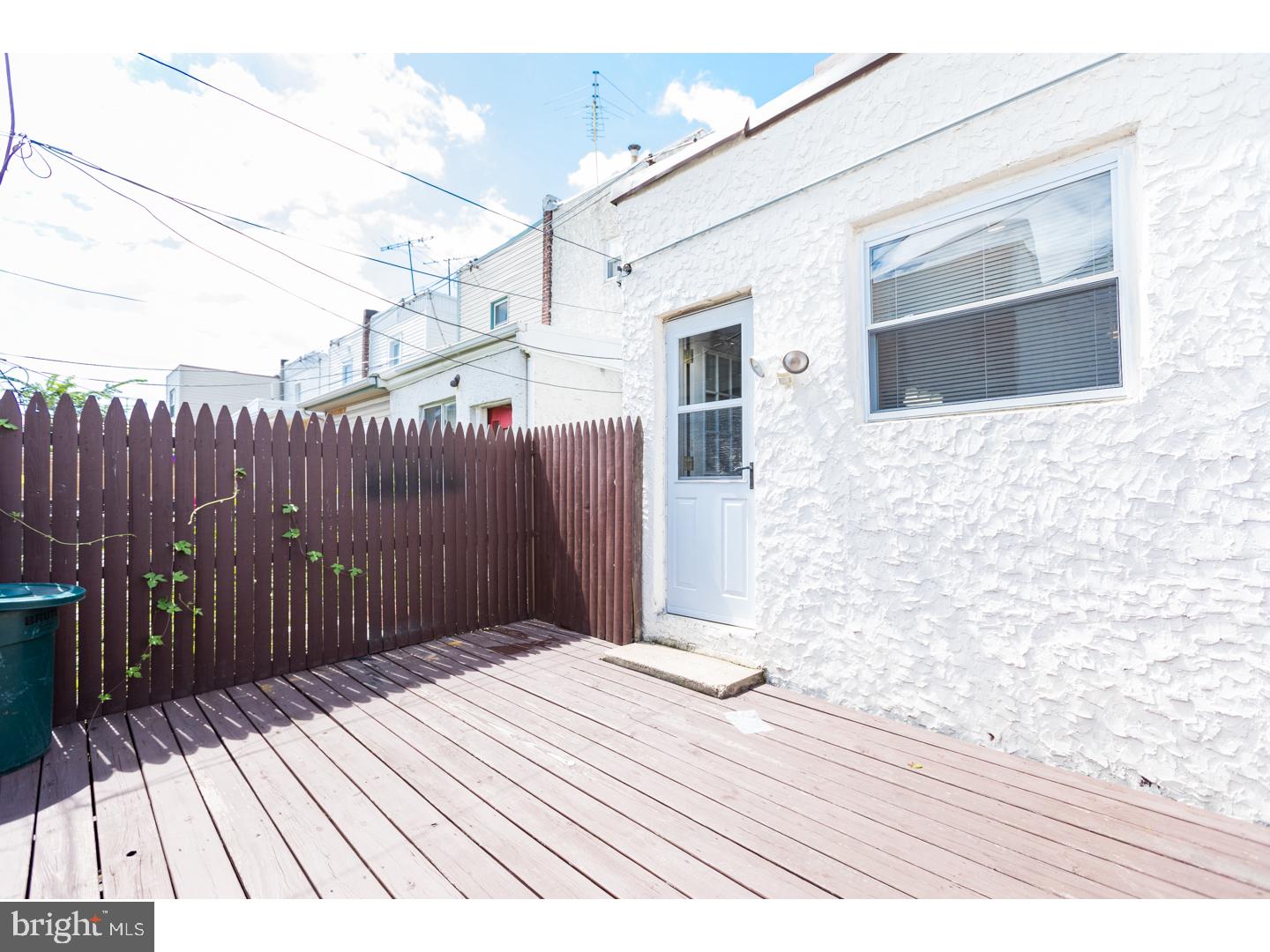 PORT RICHMOND - Residential Lease