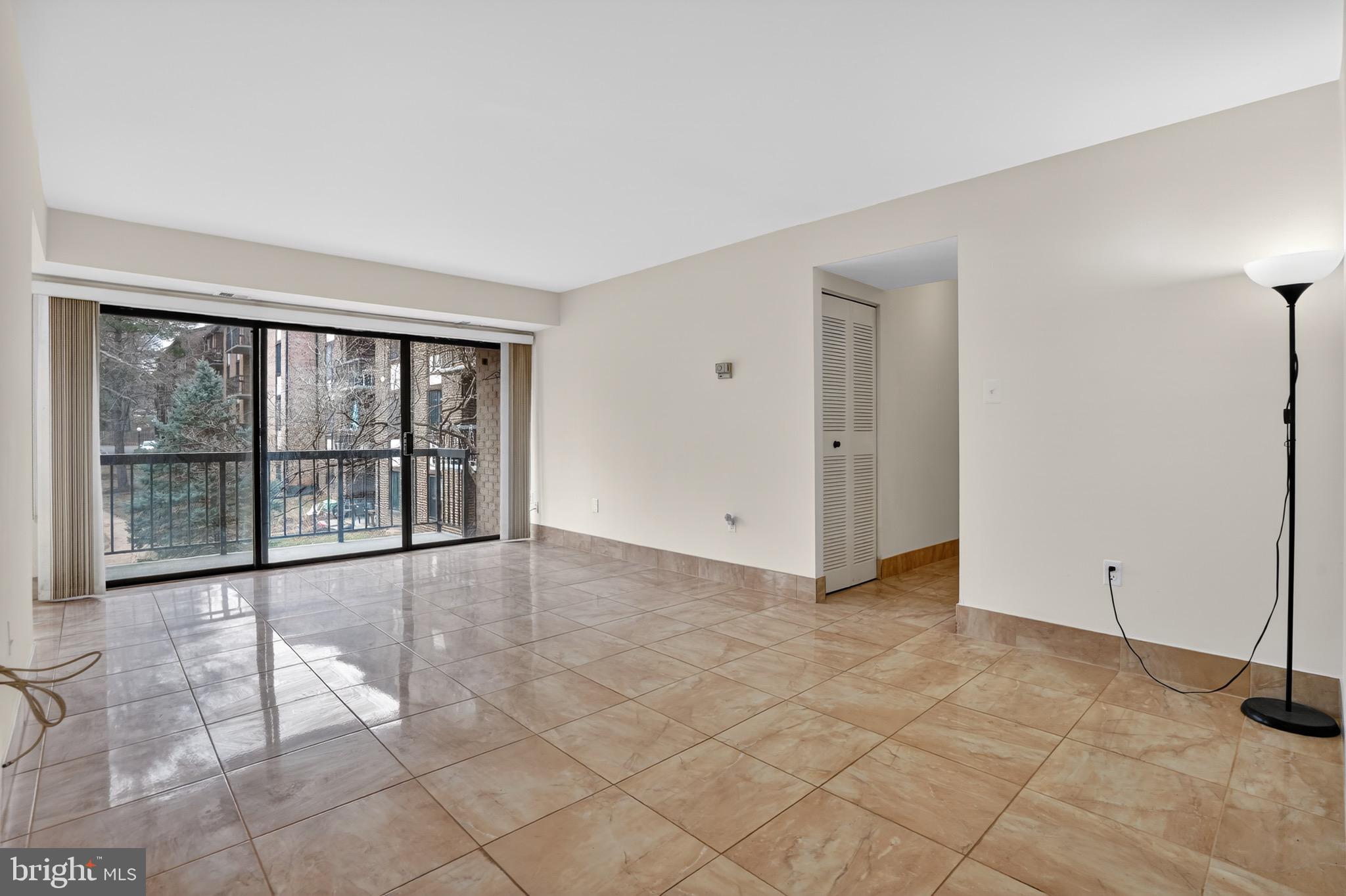 HAWTHORNE VILLAGE - Residential