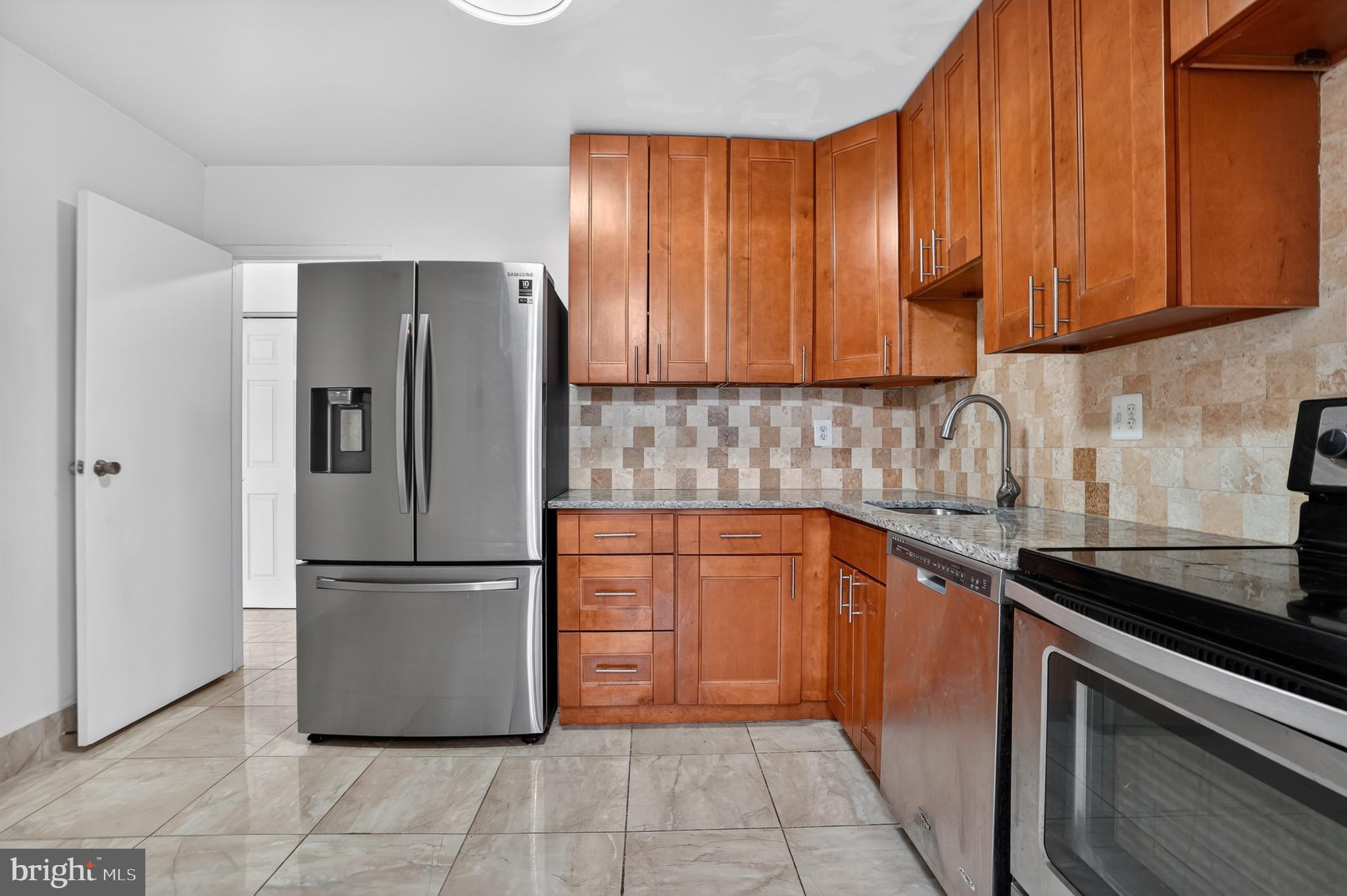 HAWTHORNE VILLAGE - Residential