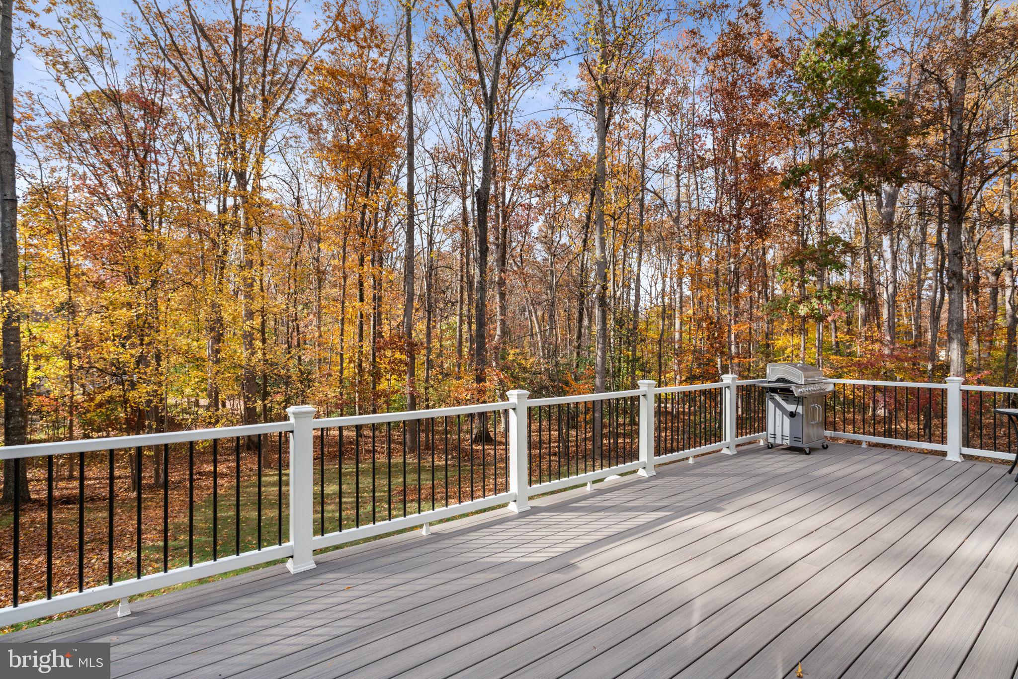 SEVEN LAKES - Residential