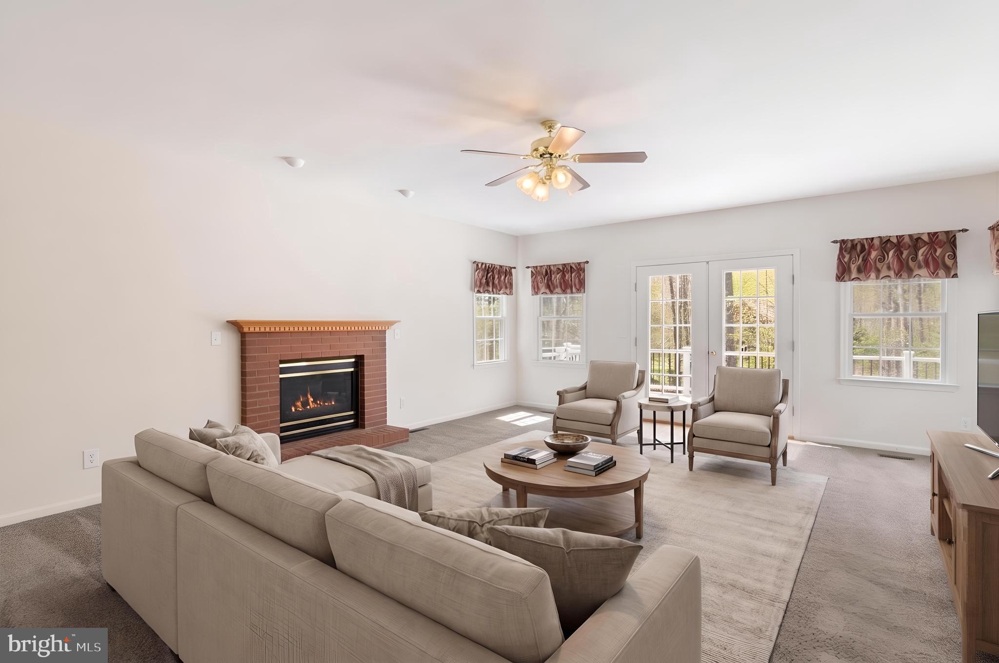 SEVEN LAKES - Residential