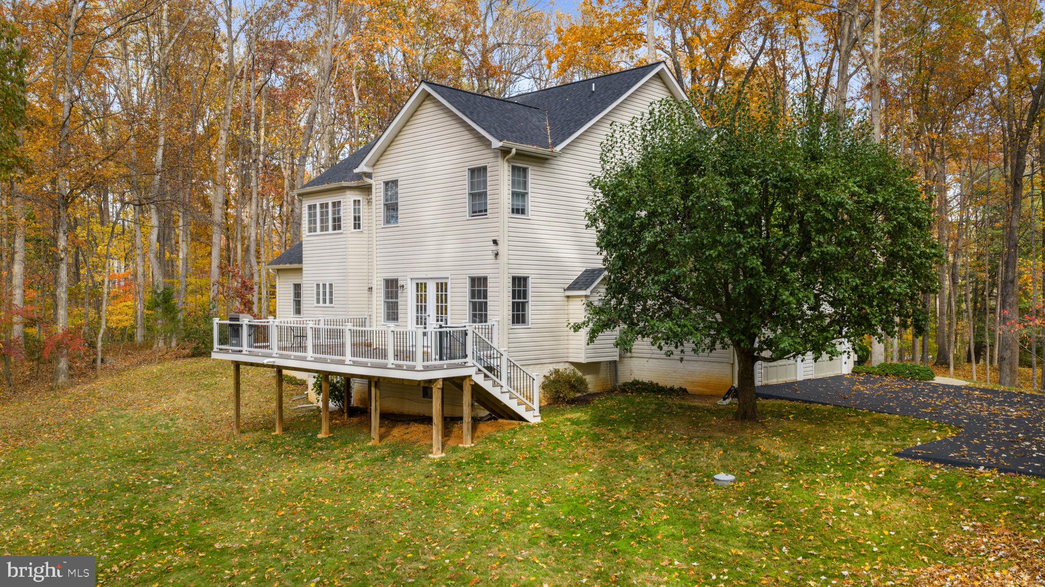 SEVEN LAKES - Residential