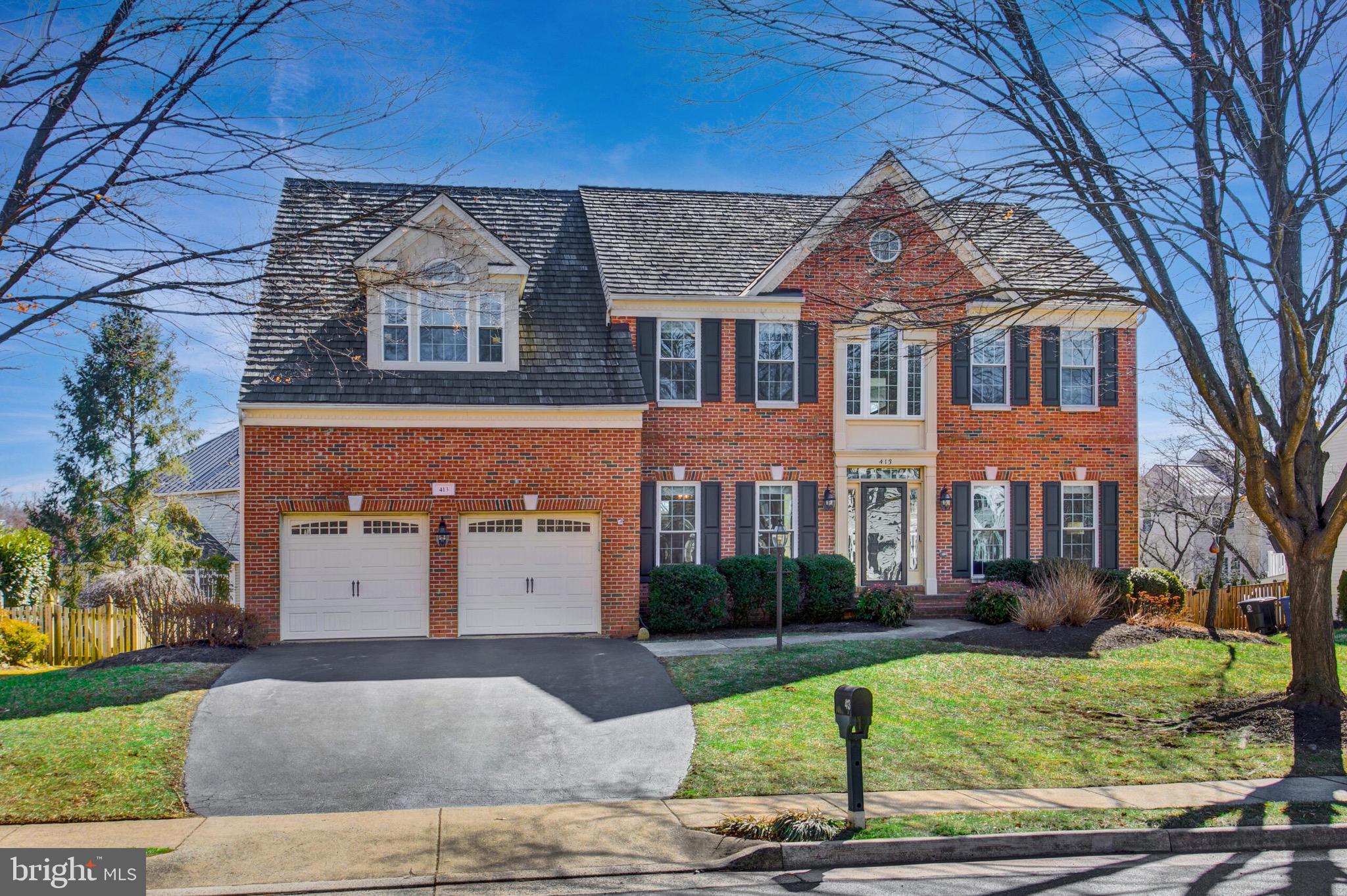WOODLEA MANOR - Residential