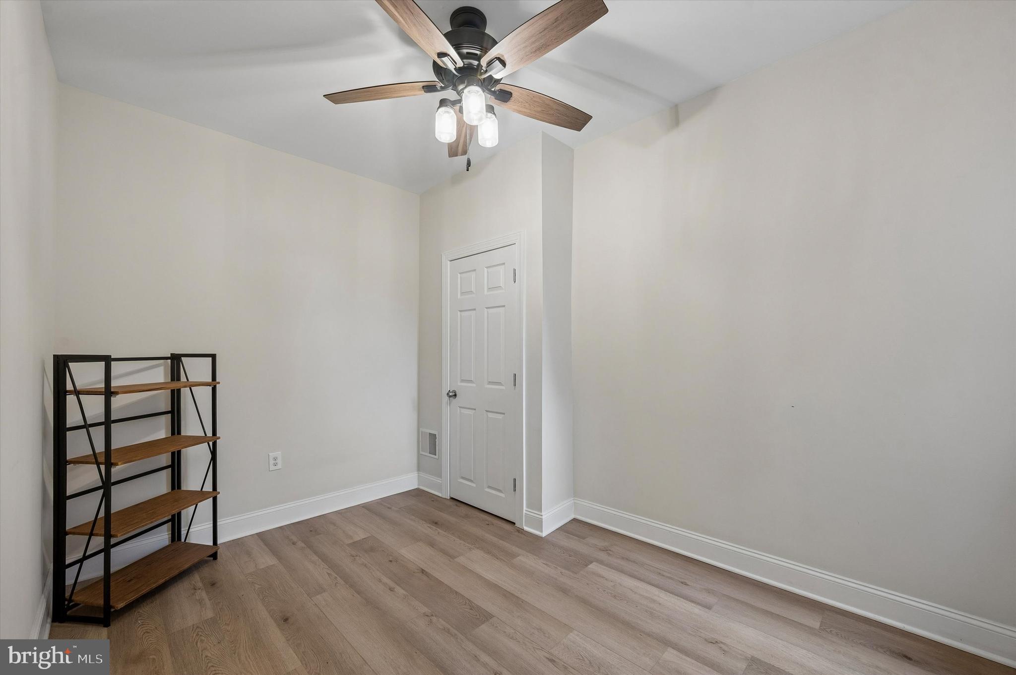 PHILADELPHIA (WEST) - Residential