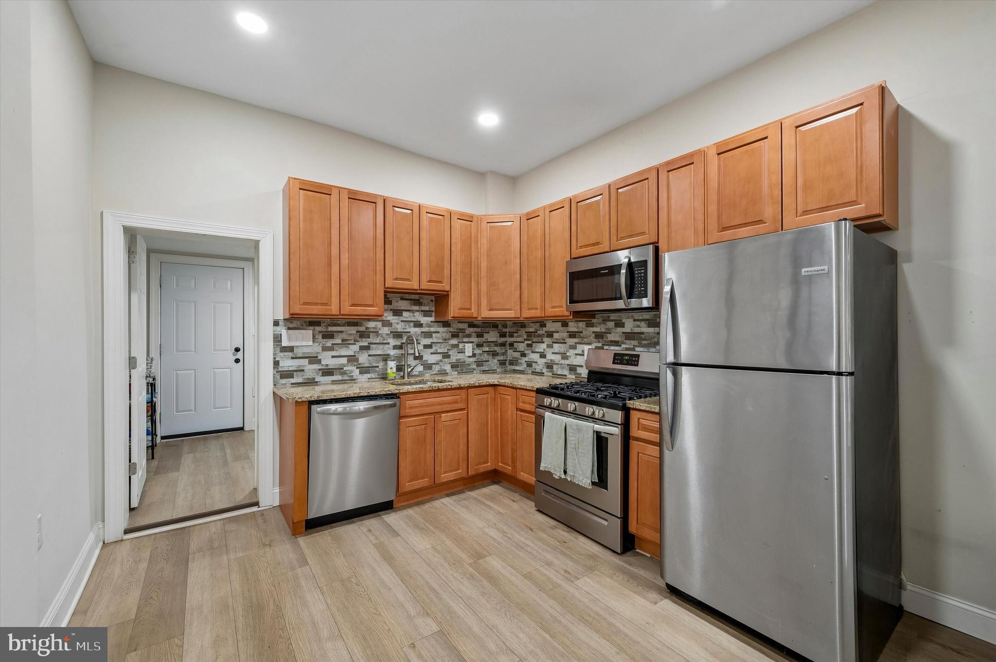 PHILADELPHIA (WEST) - Residential