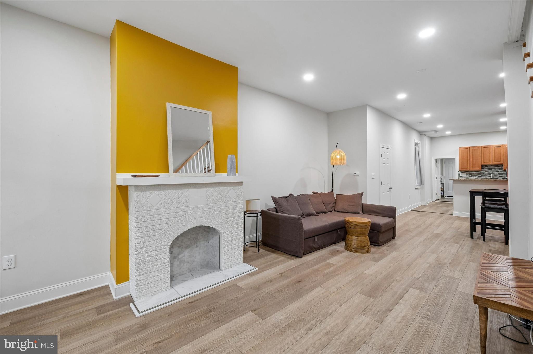 PHILADELPHIA (WEST) - Residential