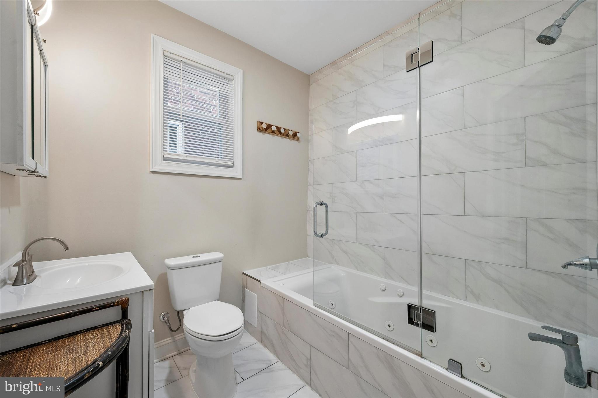 PHILADELPHIA (WEST) - Residential