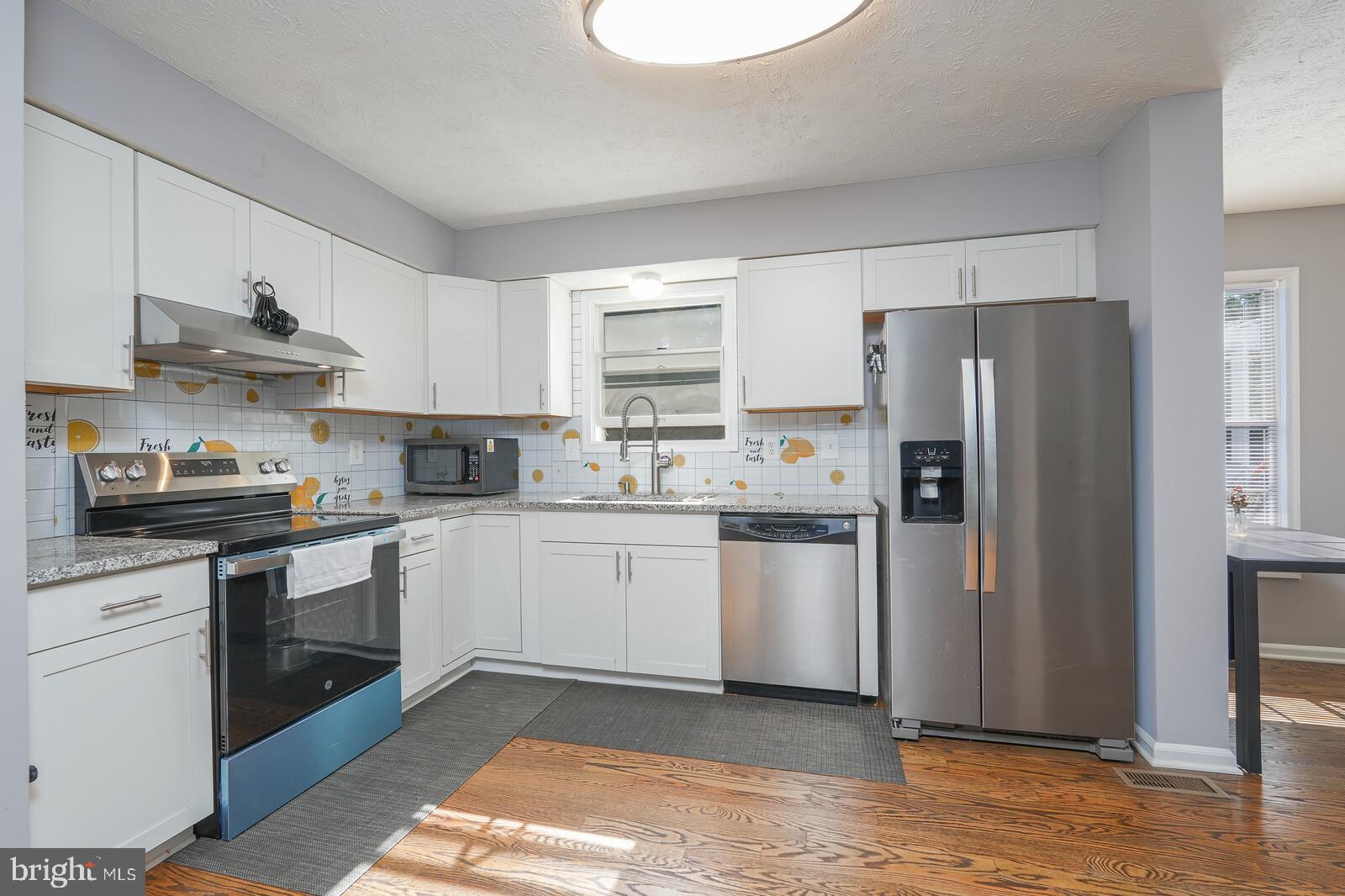MINERAL SPRING VILLAGE - Residential