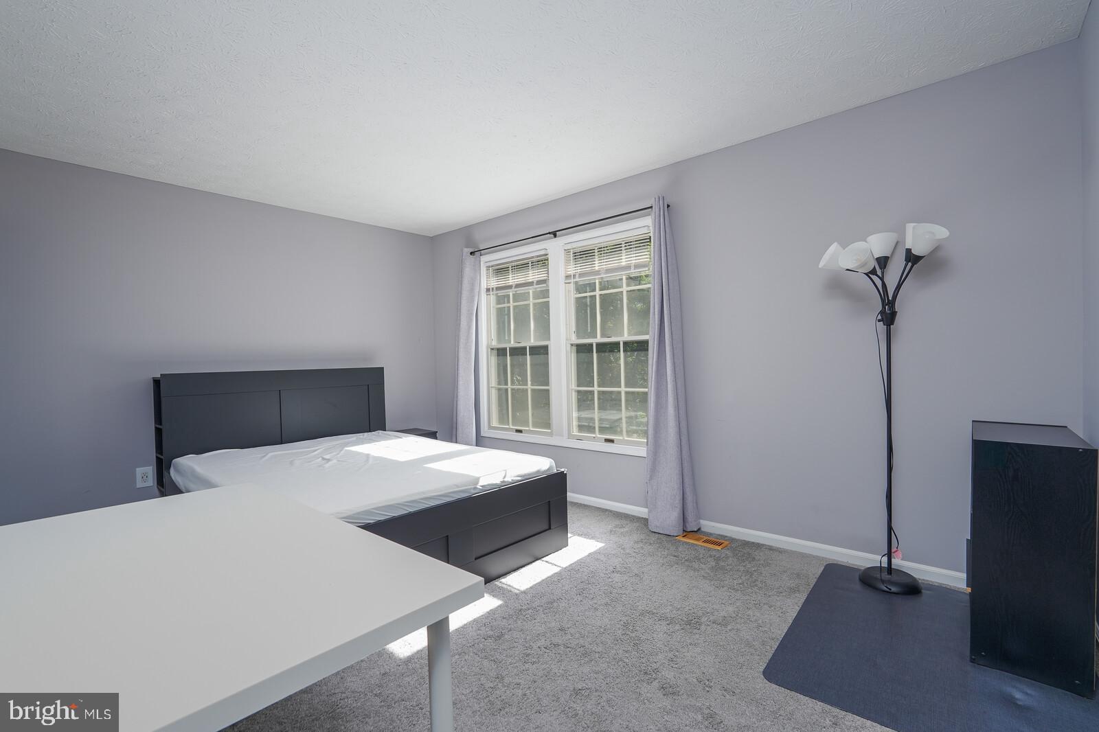 MINERAL SPRING VILLAGE - Residential