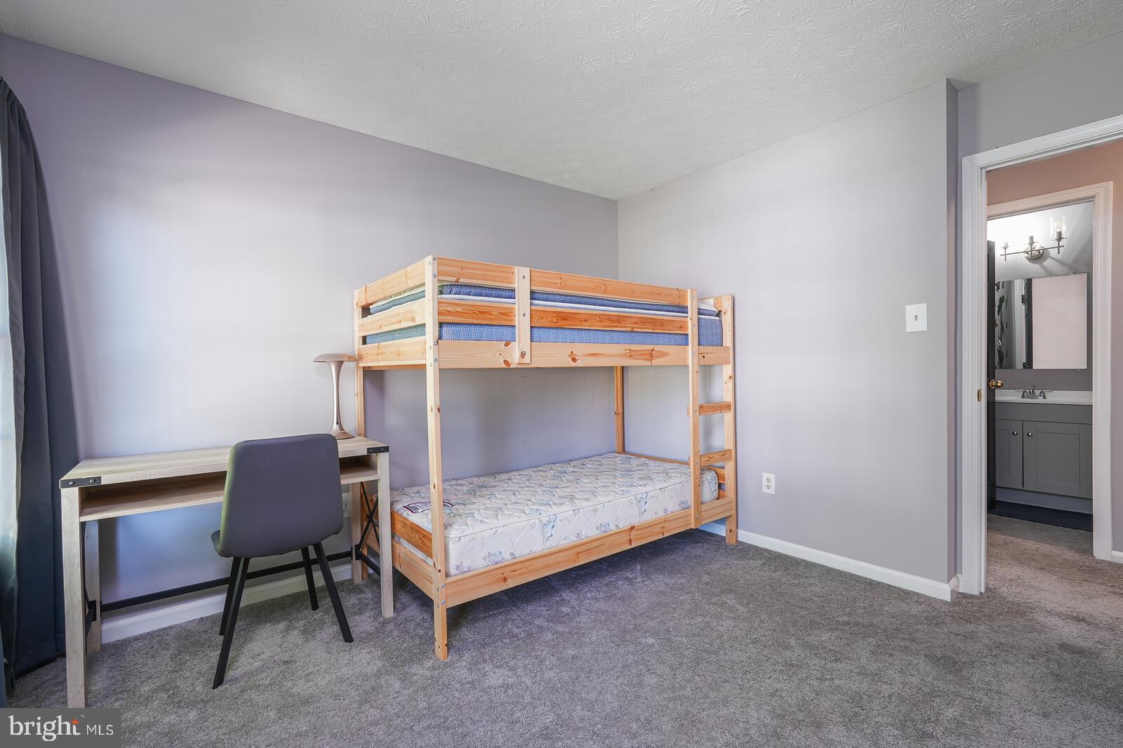 MINERAL SPRING VILLAGE - Residential
