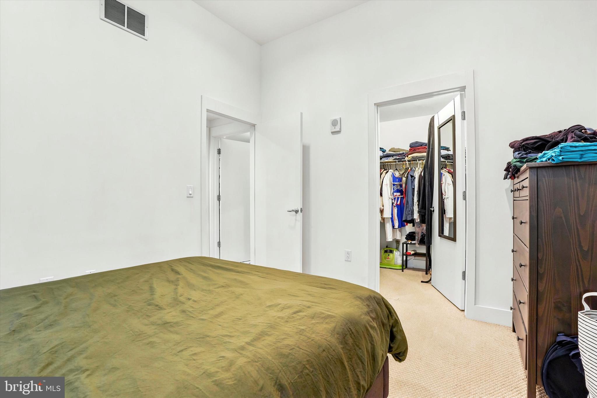 WASHINGTON SQ WEST - Residential