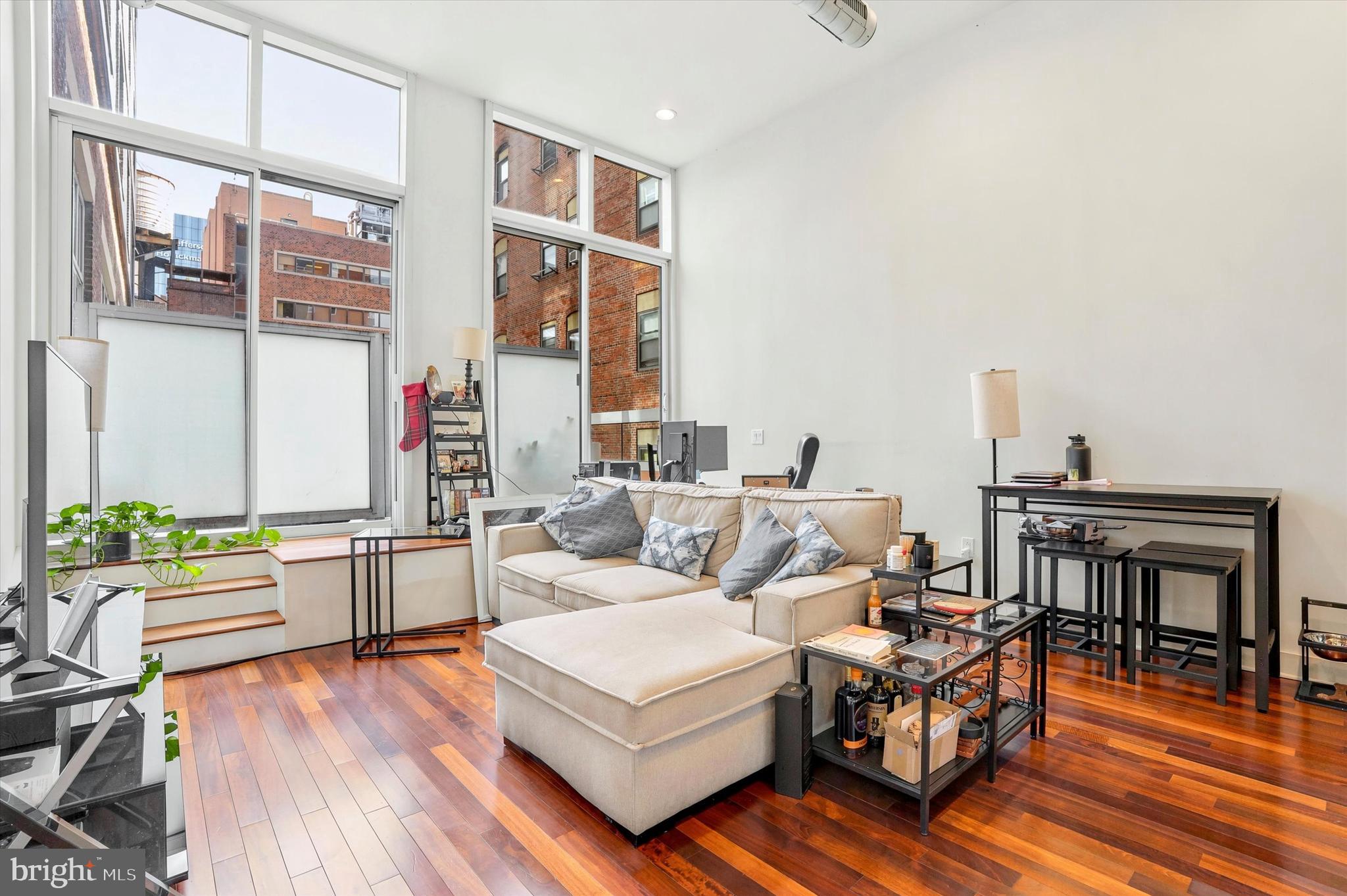 WASHINGTON SQ WEST - Residential