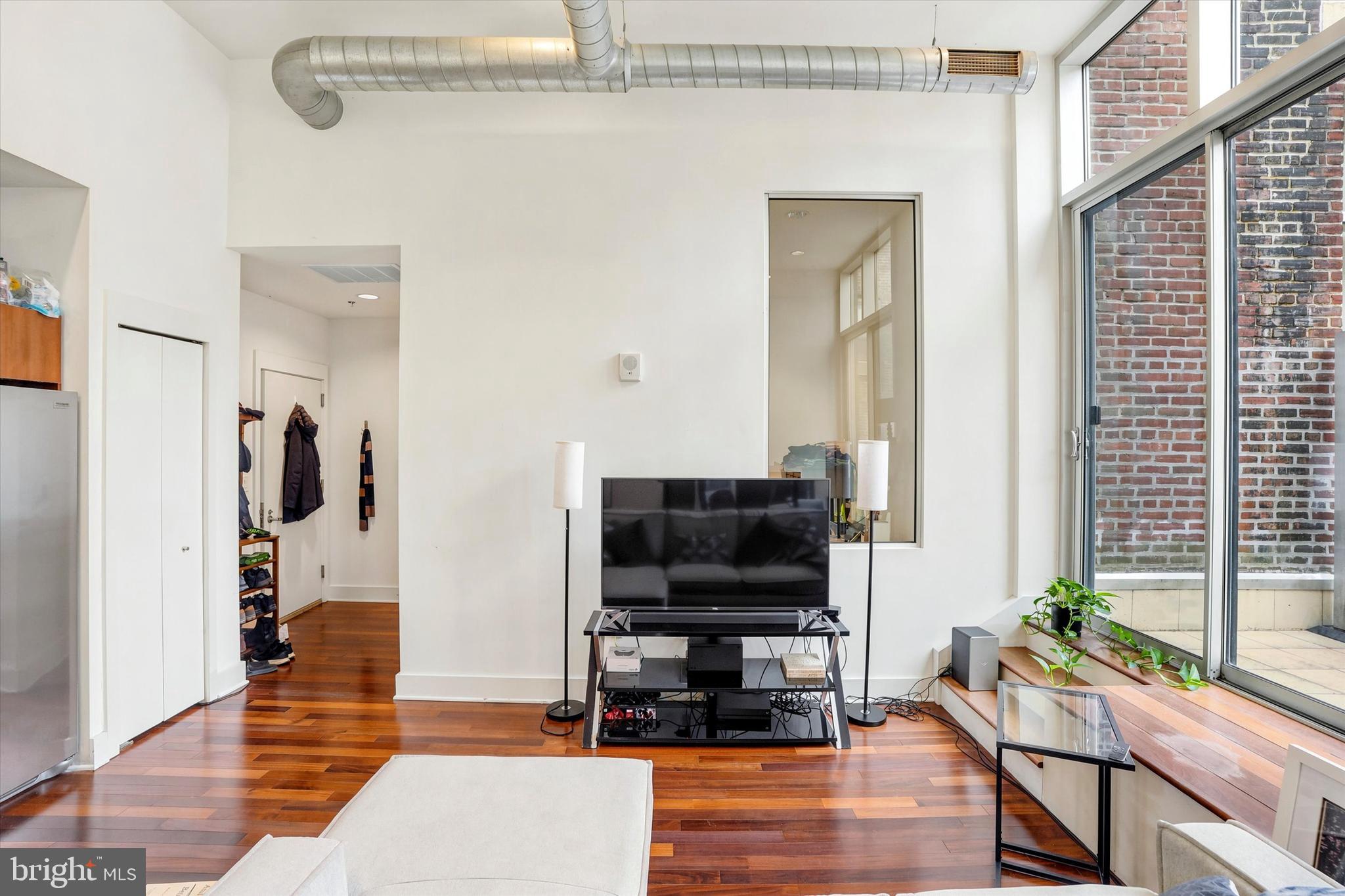 WASHINGTON SQ WEST - Residential