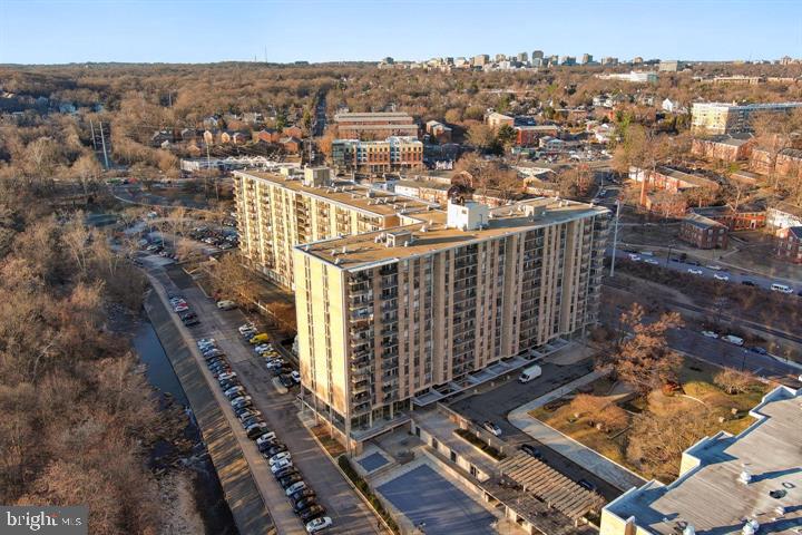 THE CARLTON - Residential