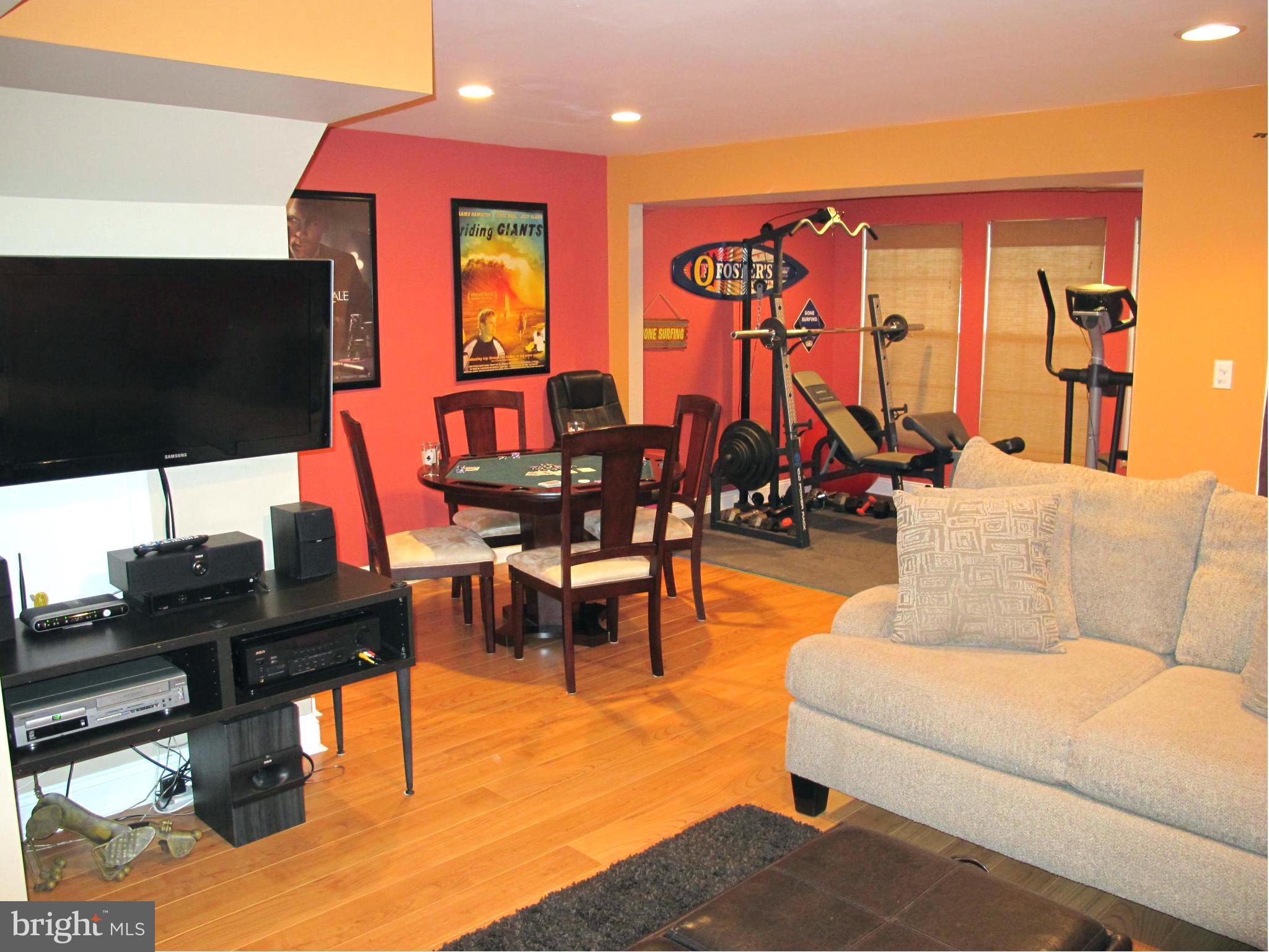 PINEY ORCHARD - Residential
