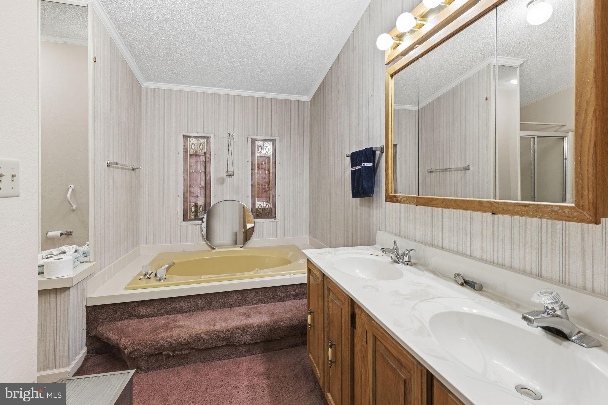 ELKTON - Residential