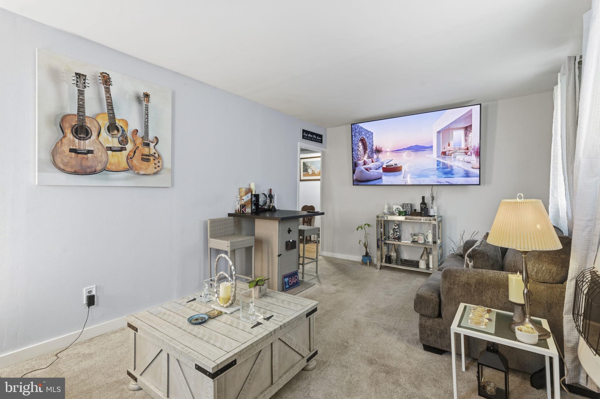 ELKTON - Residential