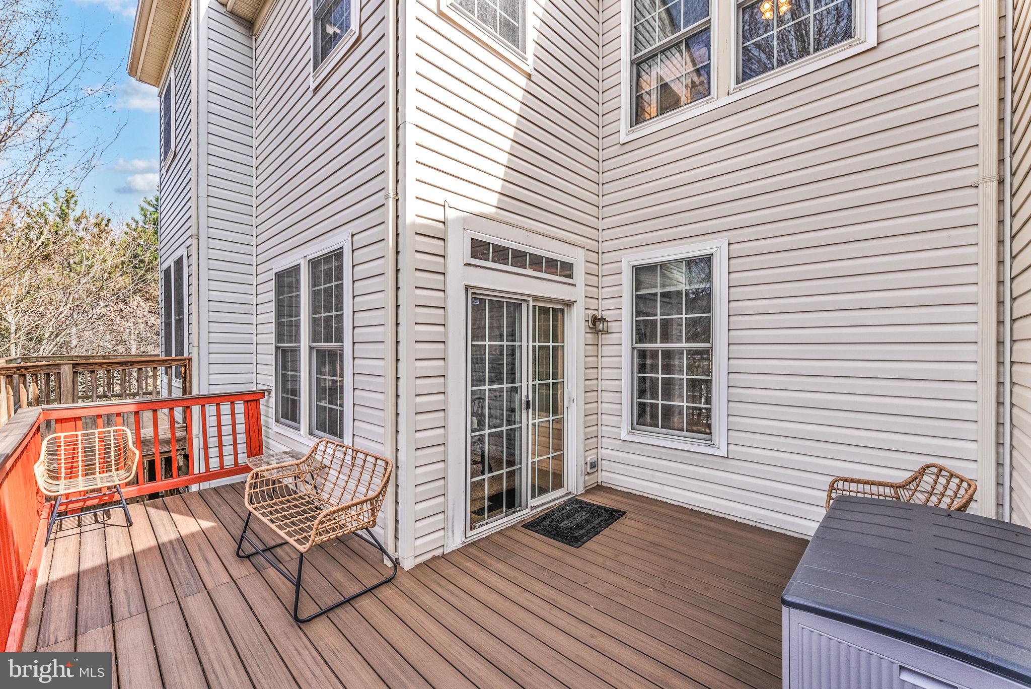 HOLLY ACRES - Residential Lease