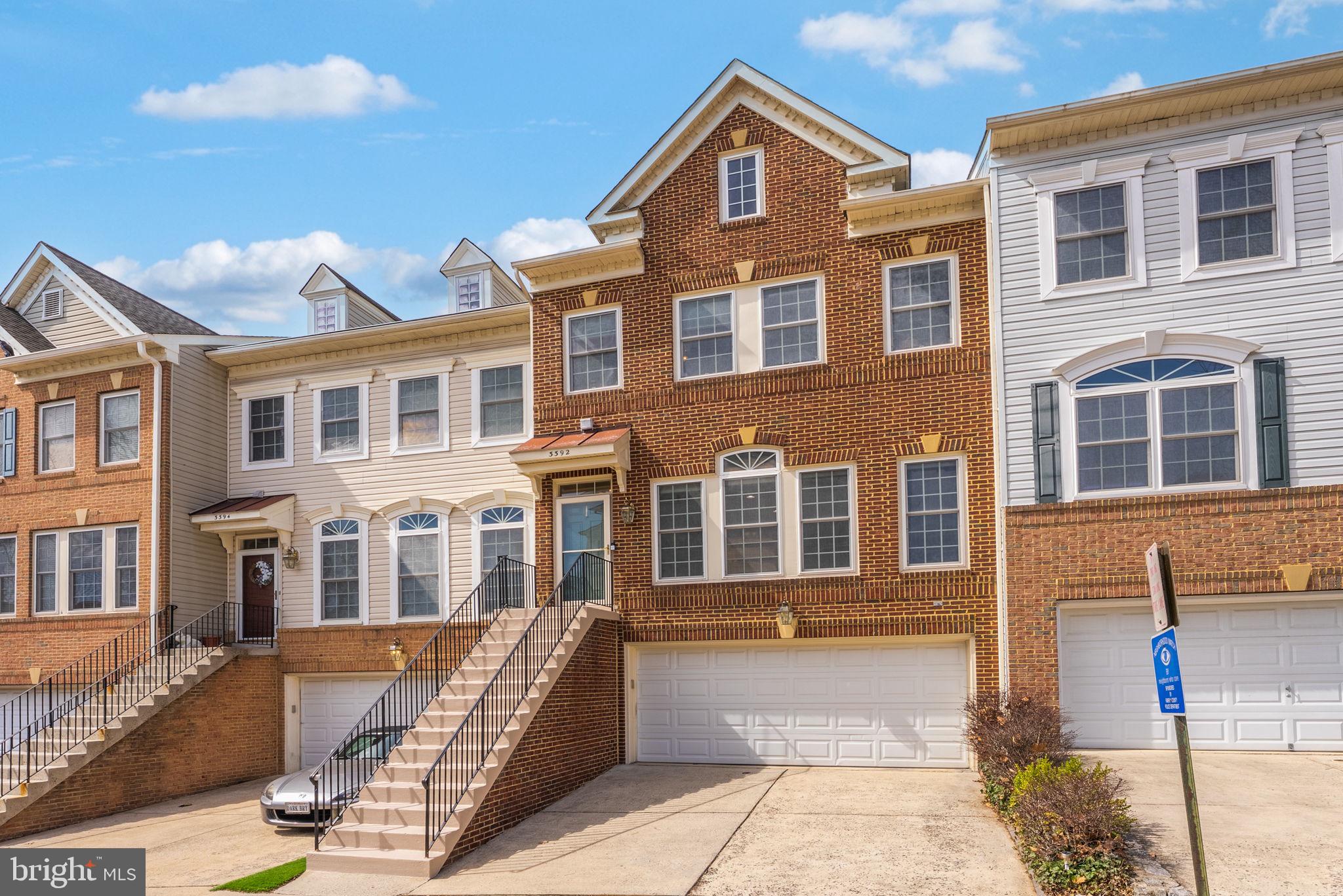 HOLLY ACRES - Residential Lease