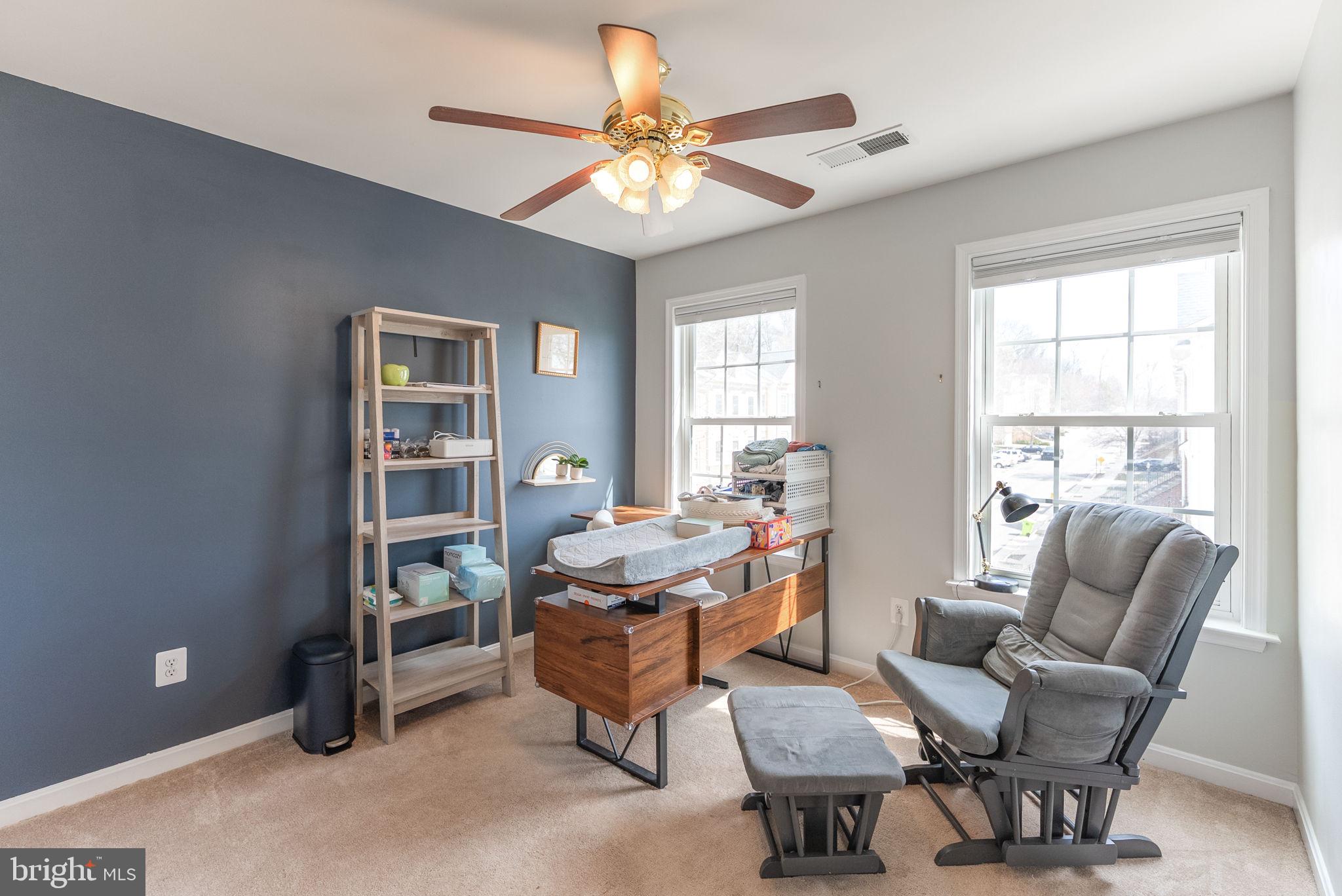 HOLLY ACRES - Residential Lease