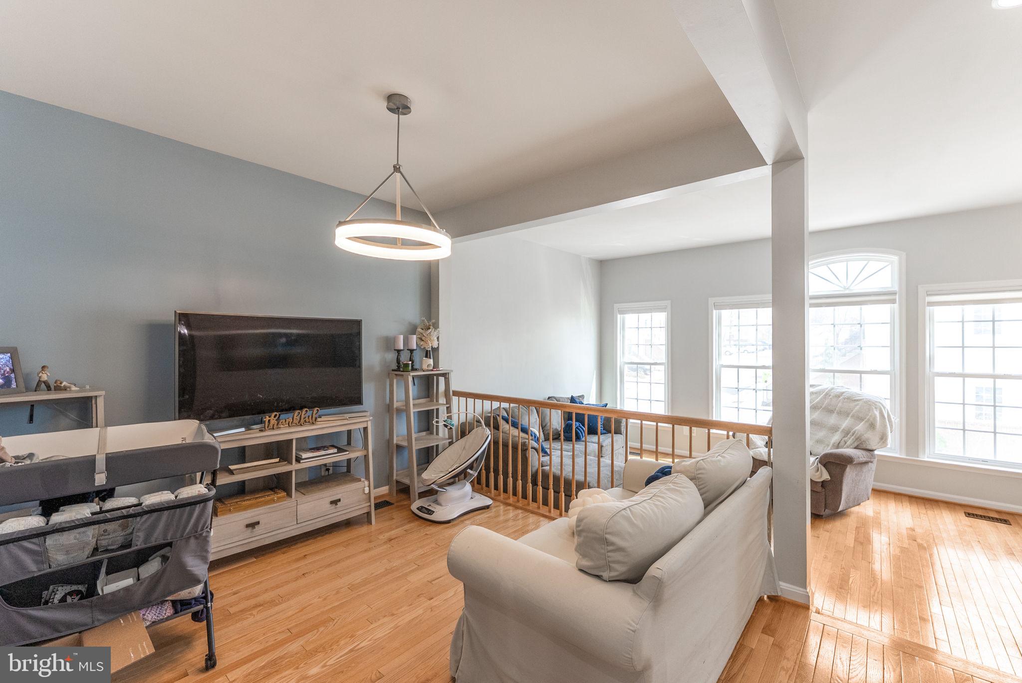 HOLLY ACRES - Residential Lease