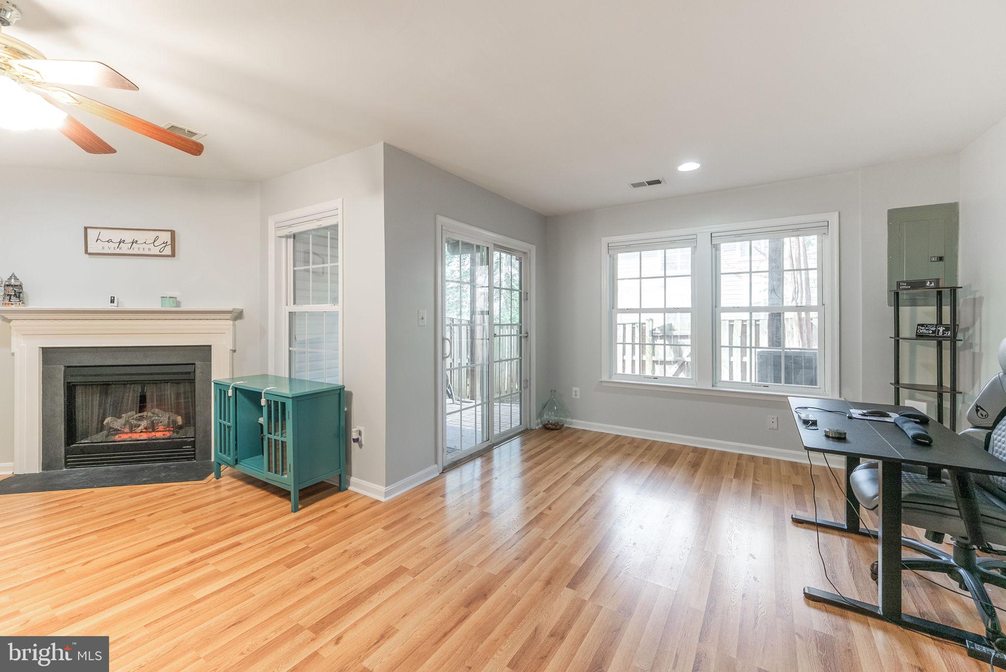 HOLLY ACRES - Residential Lease