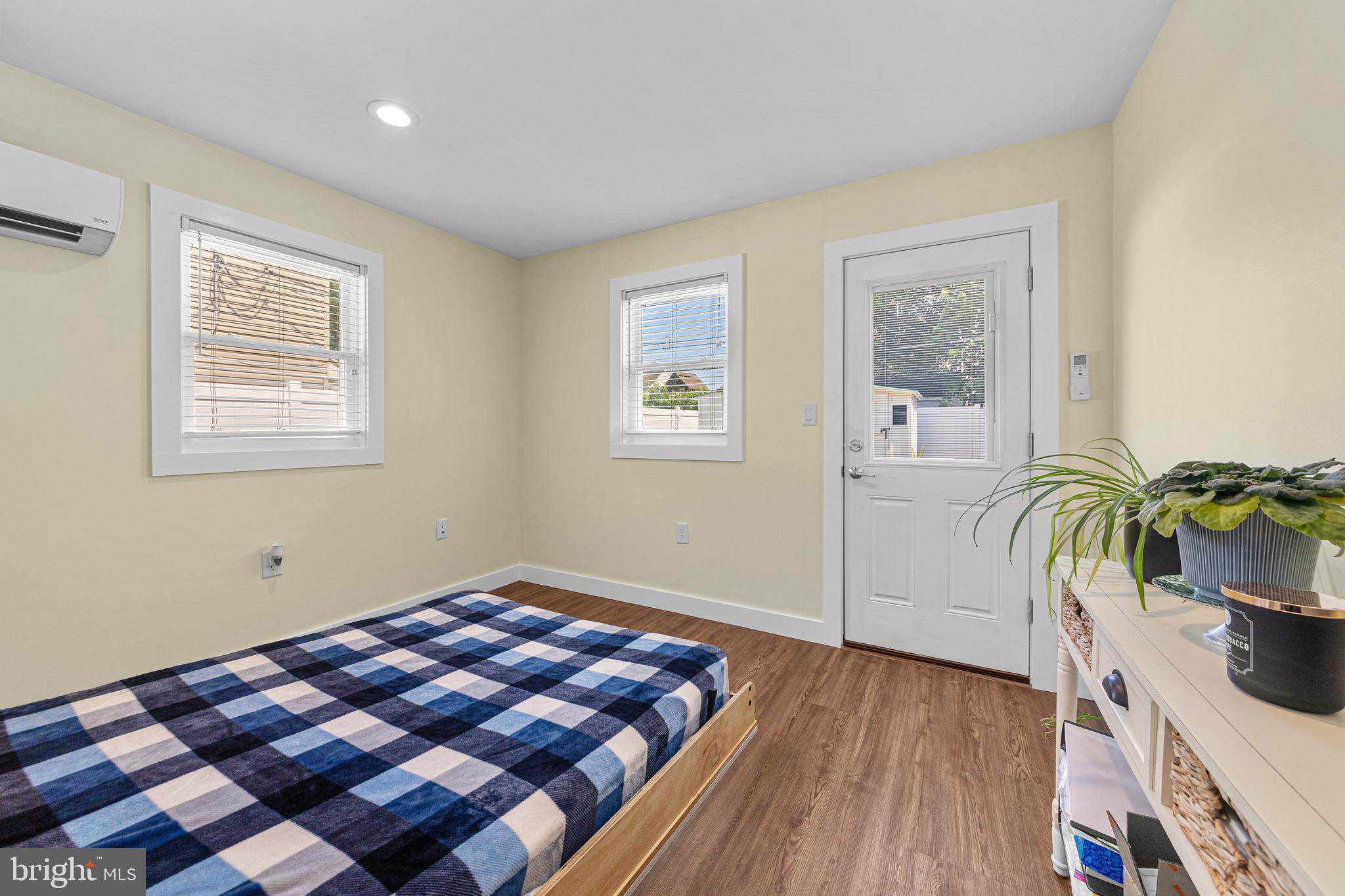 ELDERBERRY - Residential