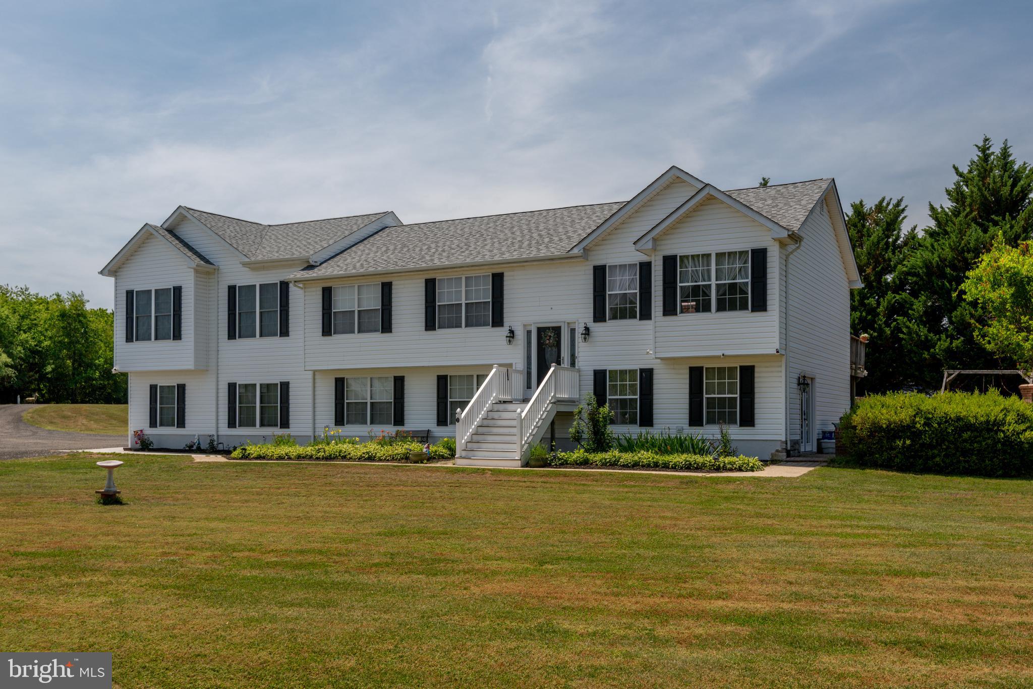 OLD VILLAGE TOWN CENTER - Residential
