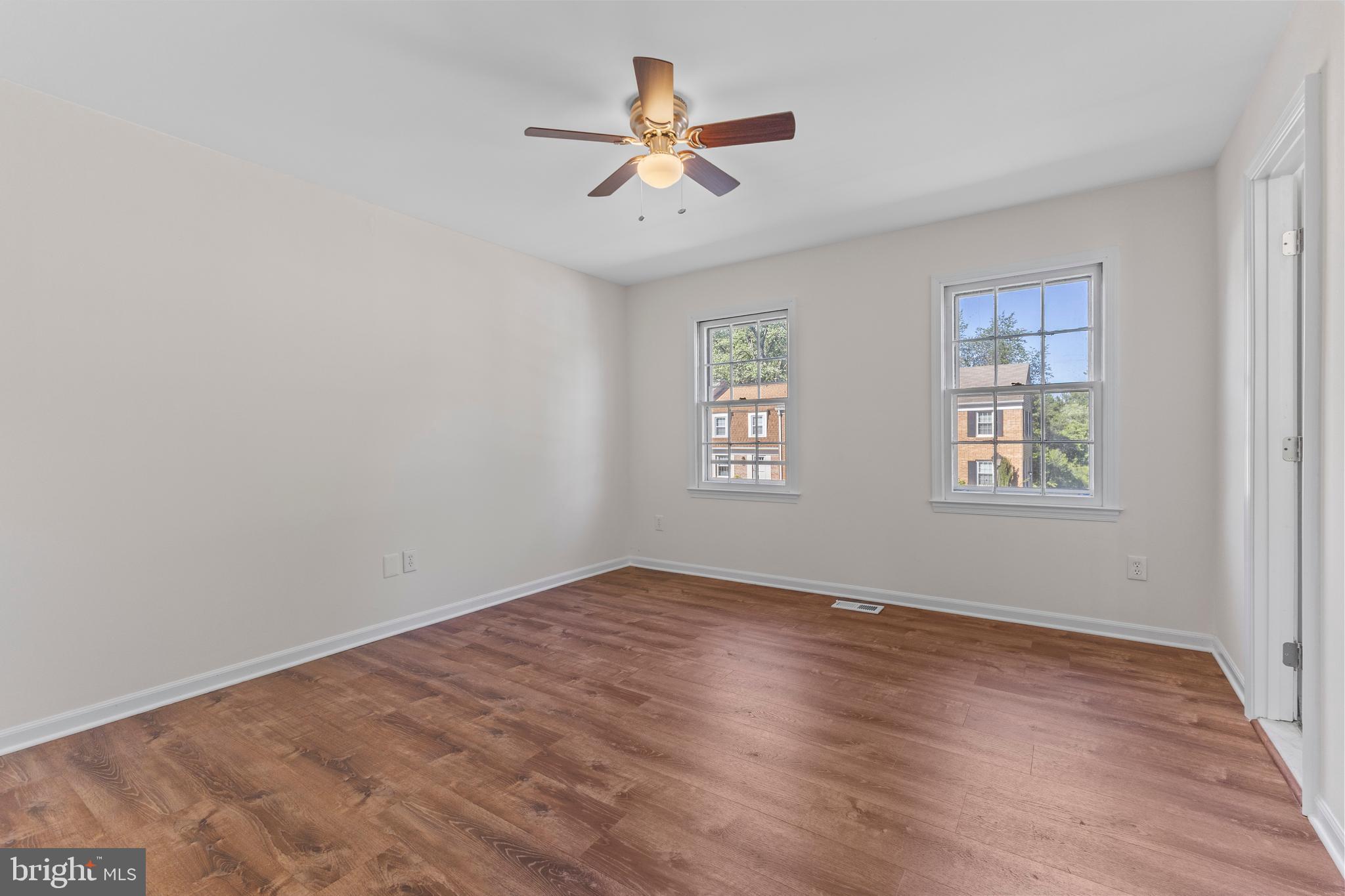 LAKE BRADDOCK - Residential