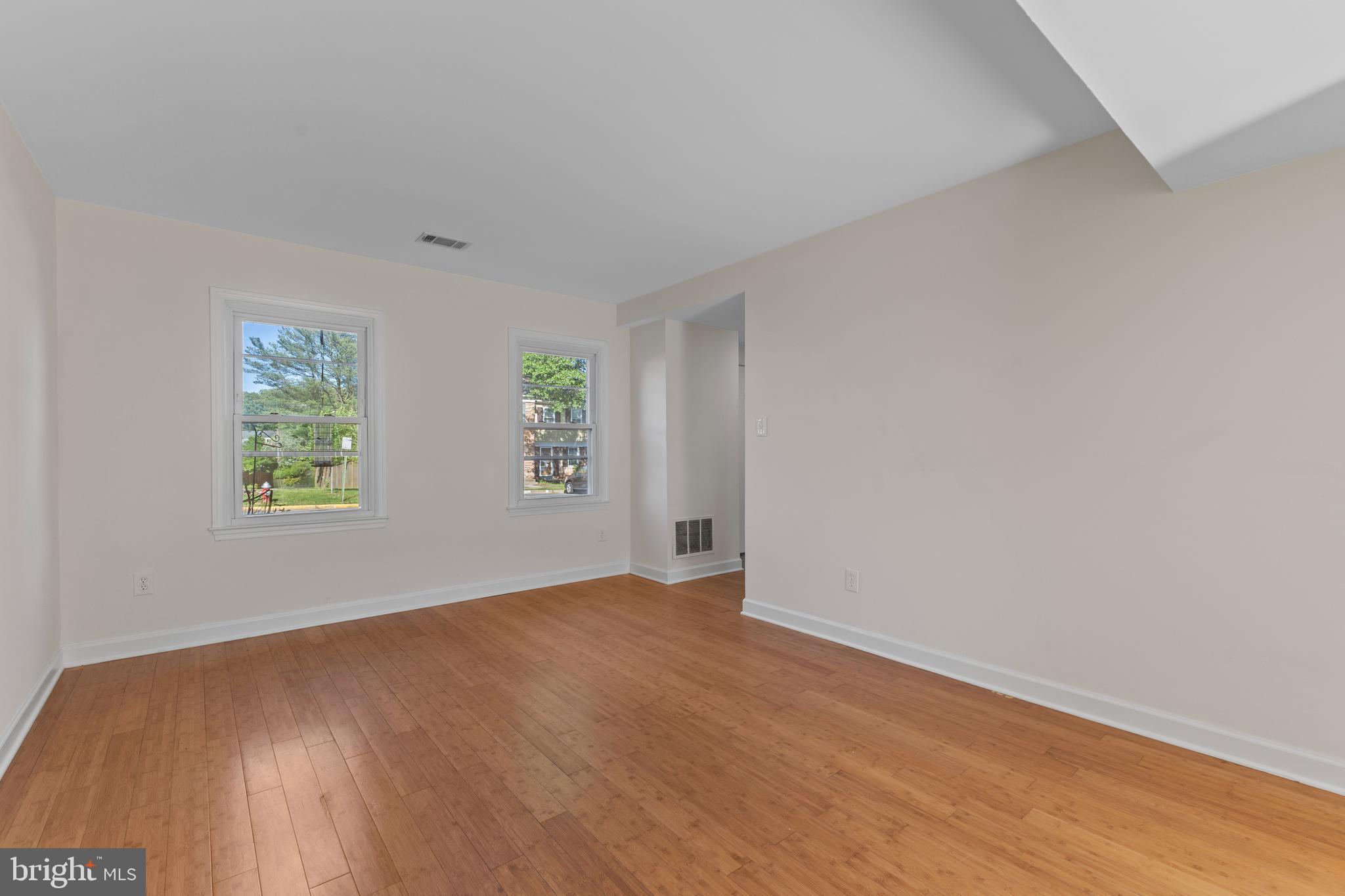 LAKE BRADDOCK - Residential