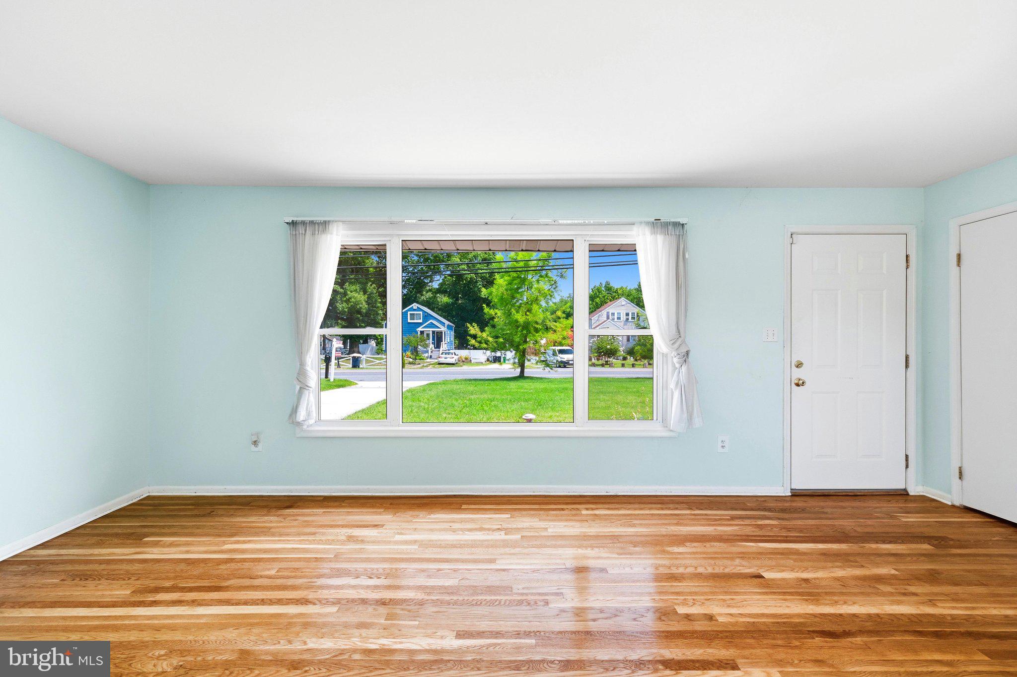 CALVERTON - Residential