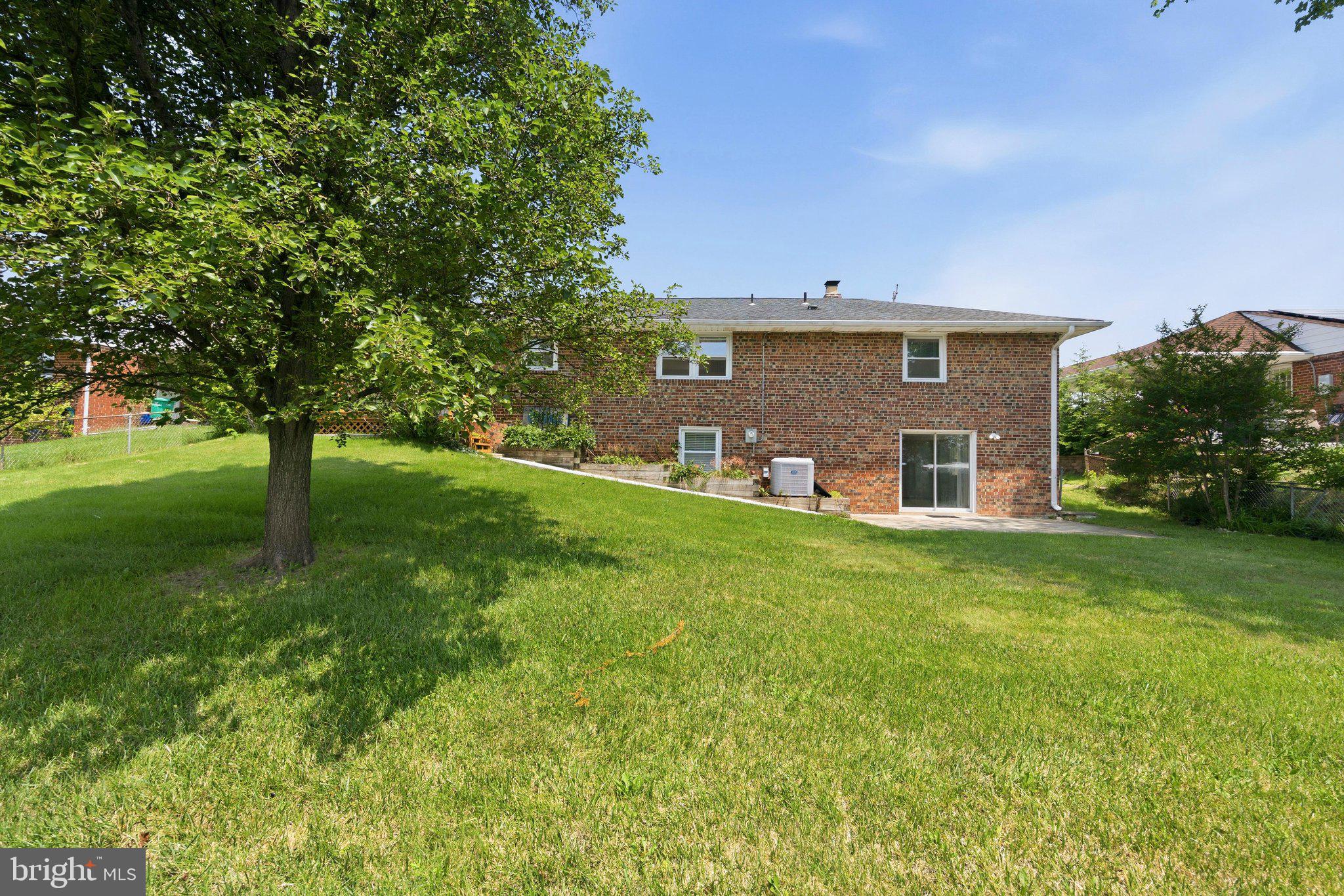 CALVERTON - Residential