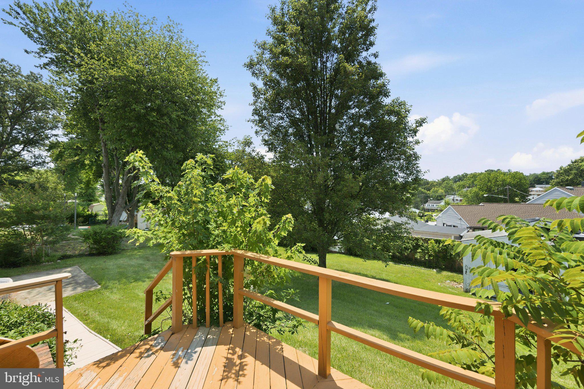 CALVERTON - Residential