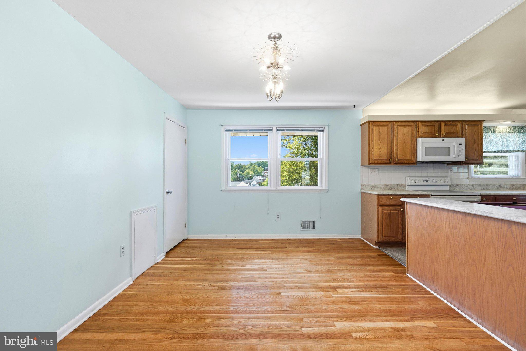 CALVERTON - Residential
