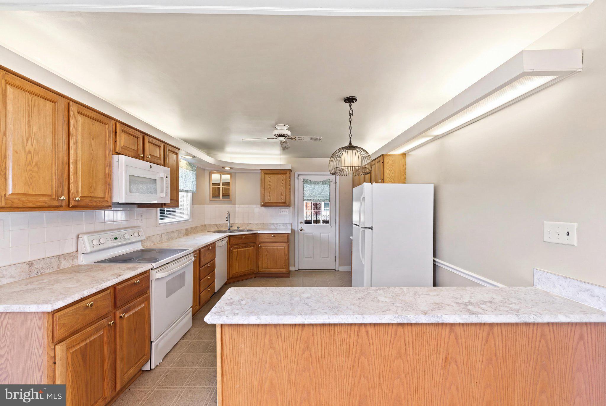 CALVERTON - Residential