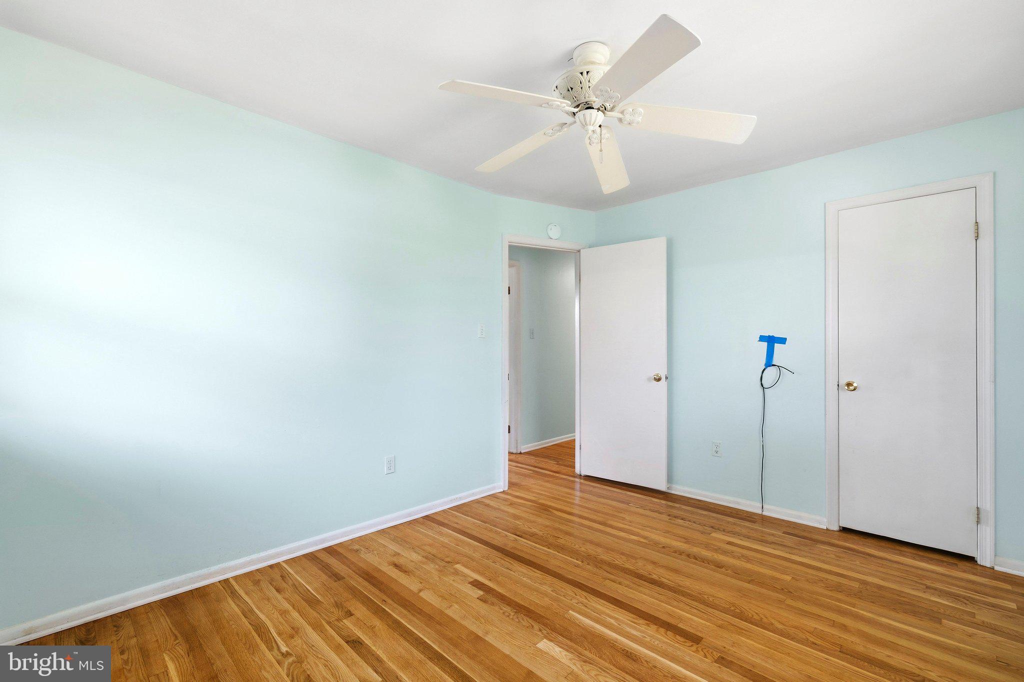 CALVERTON - Residential