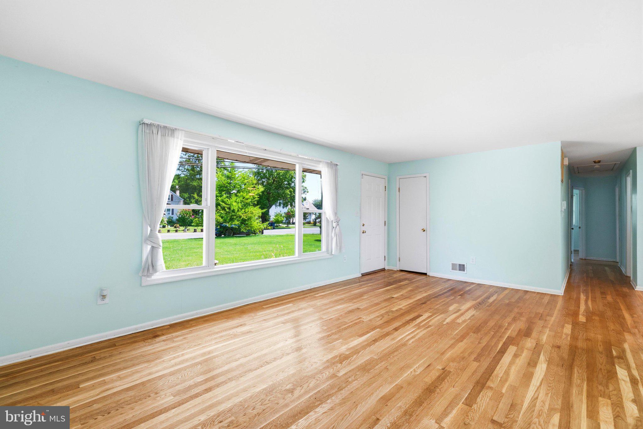CALVERTON - Residential